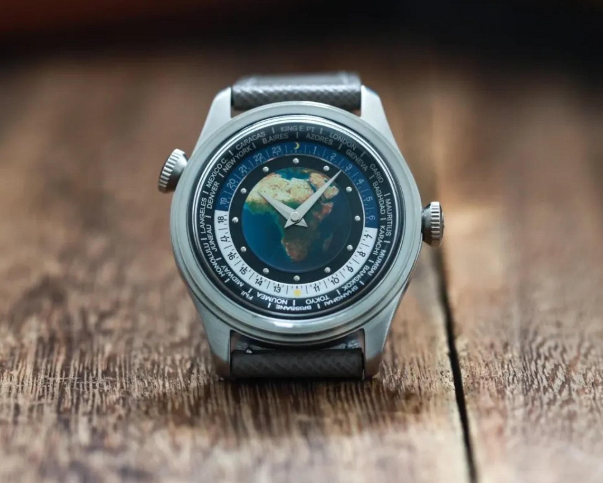 NEW MERKUR Dual Crown World Time Enamel Dial casual manual mechanical watch steel watch Vintage Date Window