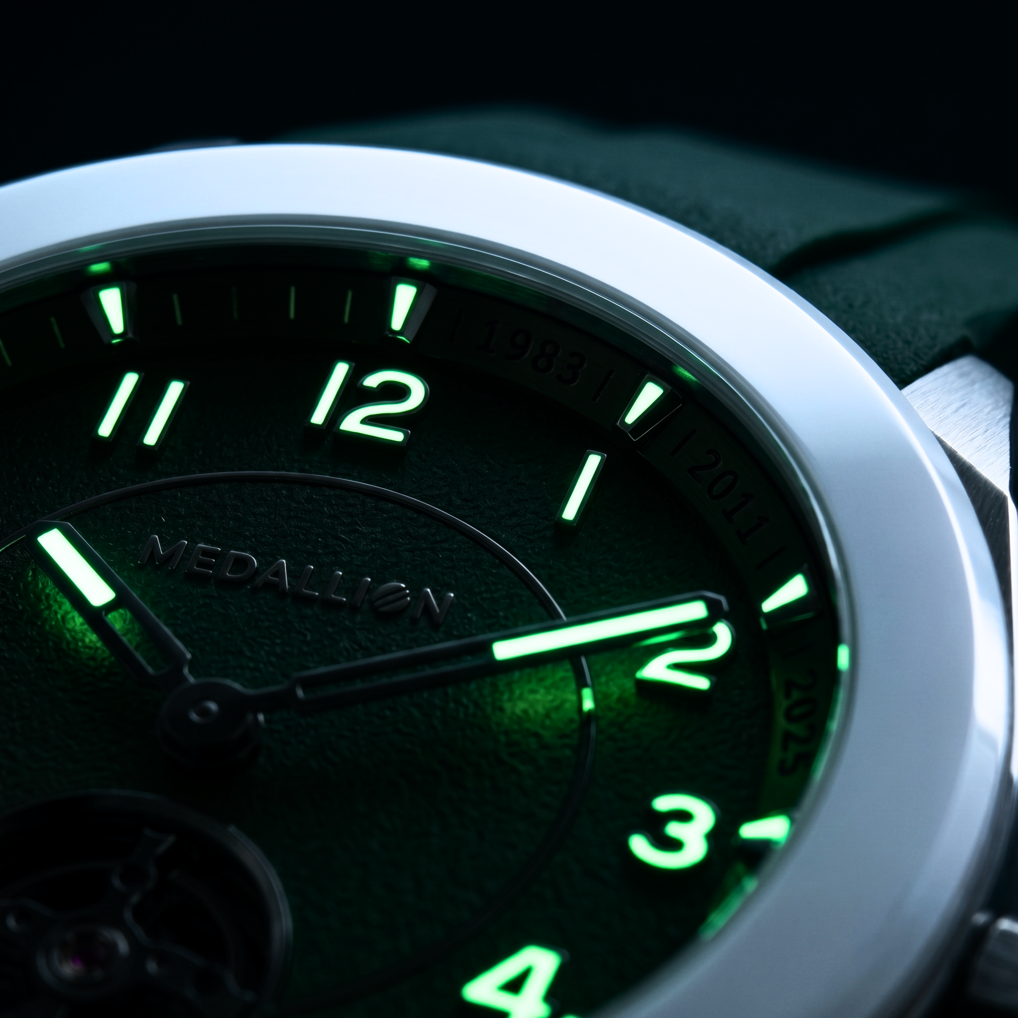 MEDALLION  The Cricket Watch | World Cup Edition | Silver with Green FKM Strap