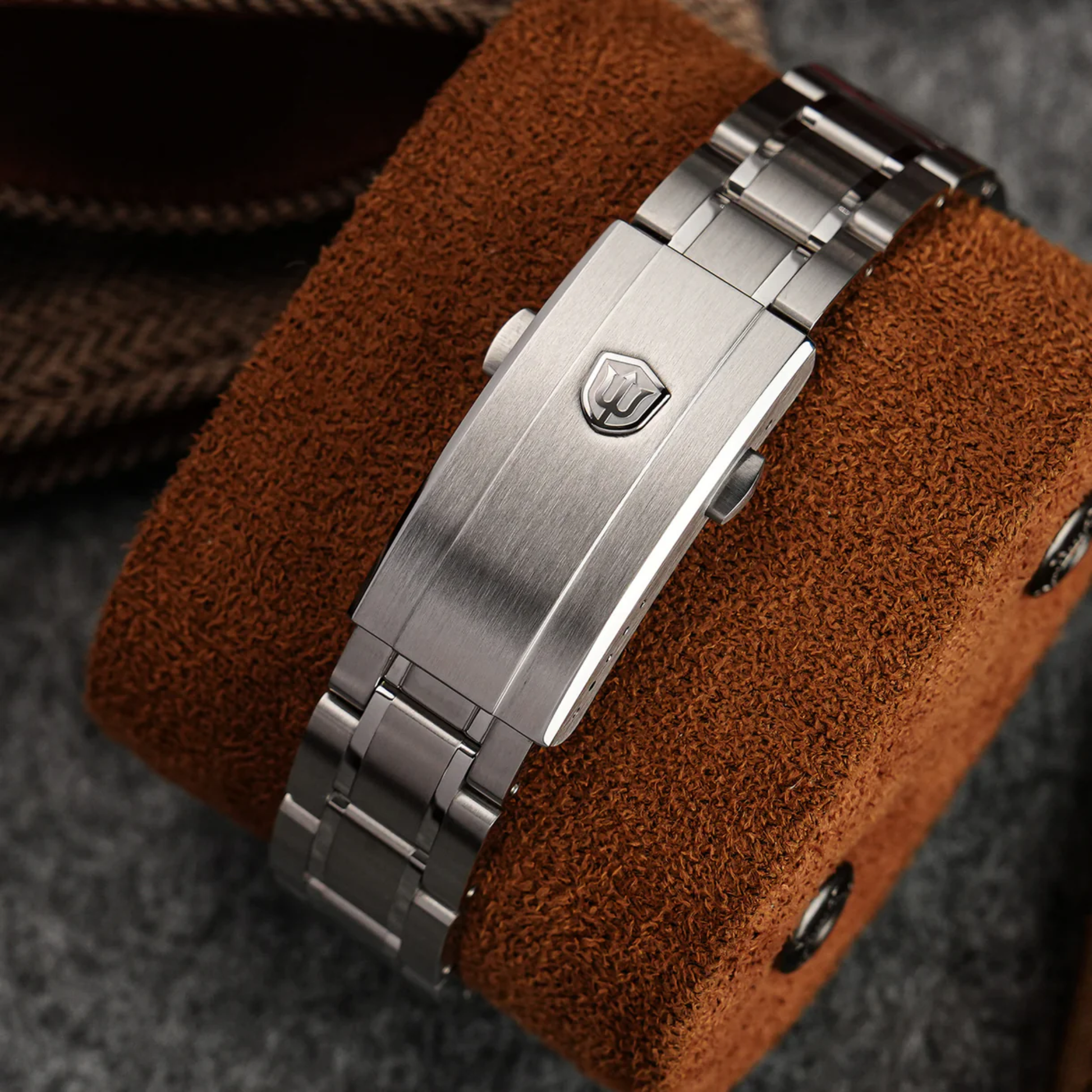 Watchdives WD0003C Enamel Dial Men Watch / Enamel White