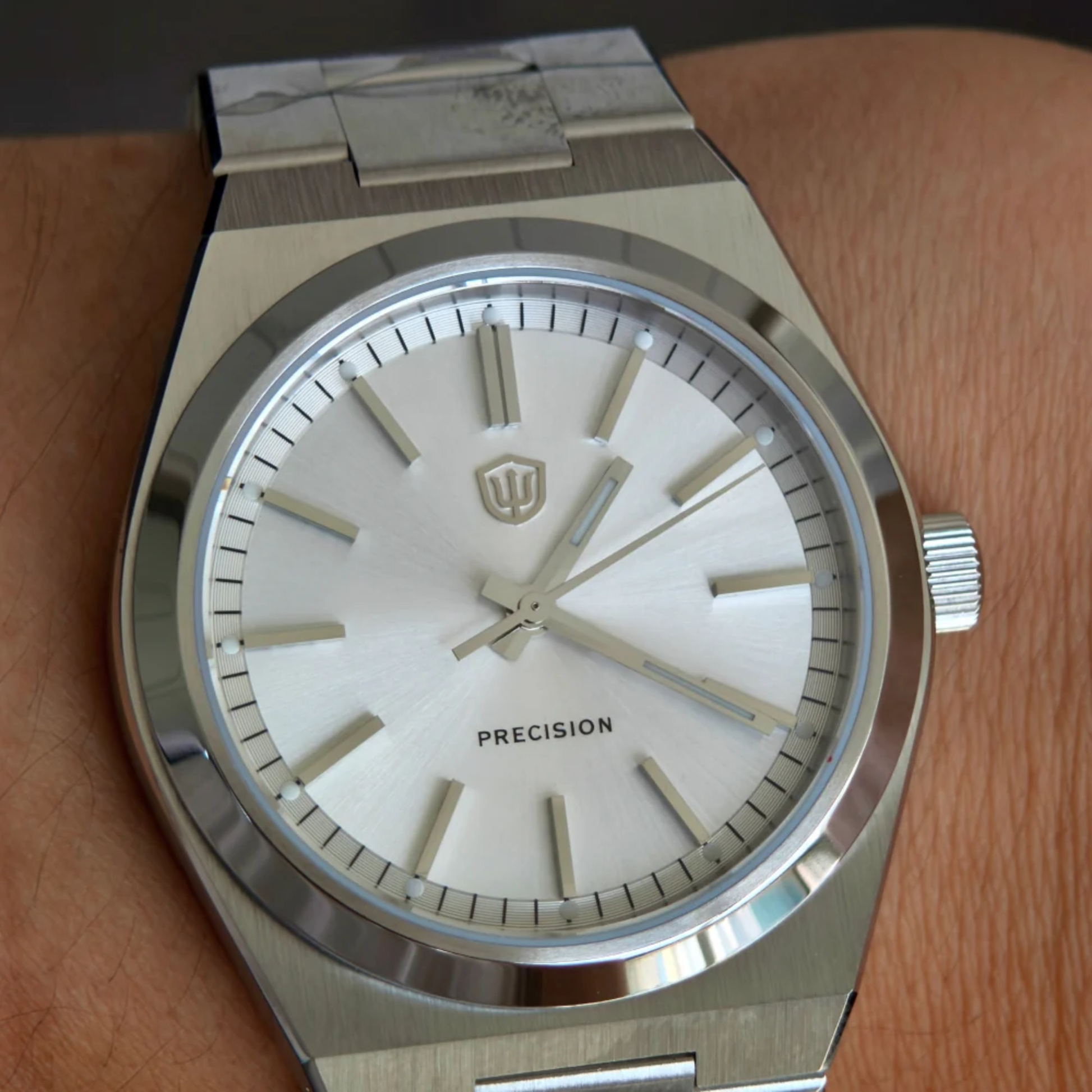 Watchdives WD0012 Vintage VH31 Men Watch / Sunray Silver