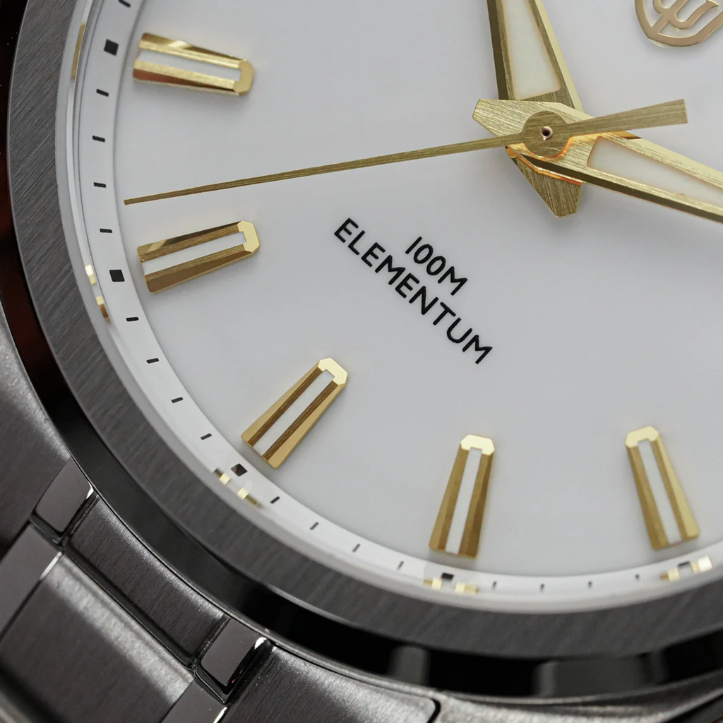 Watchdives WD0003C Enamel Dial Men Watch / Enamel White - Golden Indices