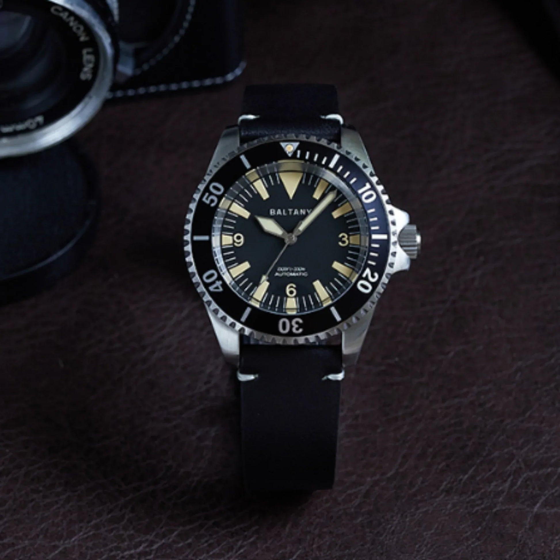 300M Waterproof Retro Military Style Dive Watch S3026 - DREAM WATCHES