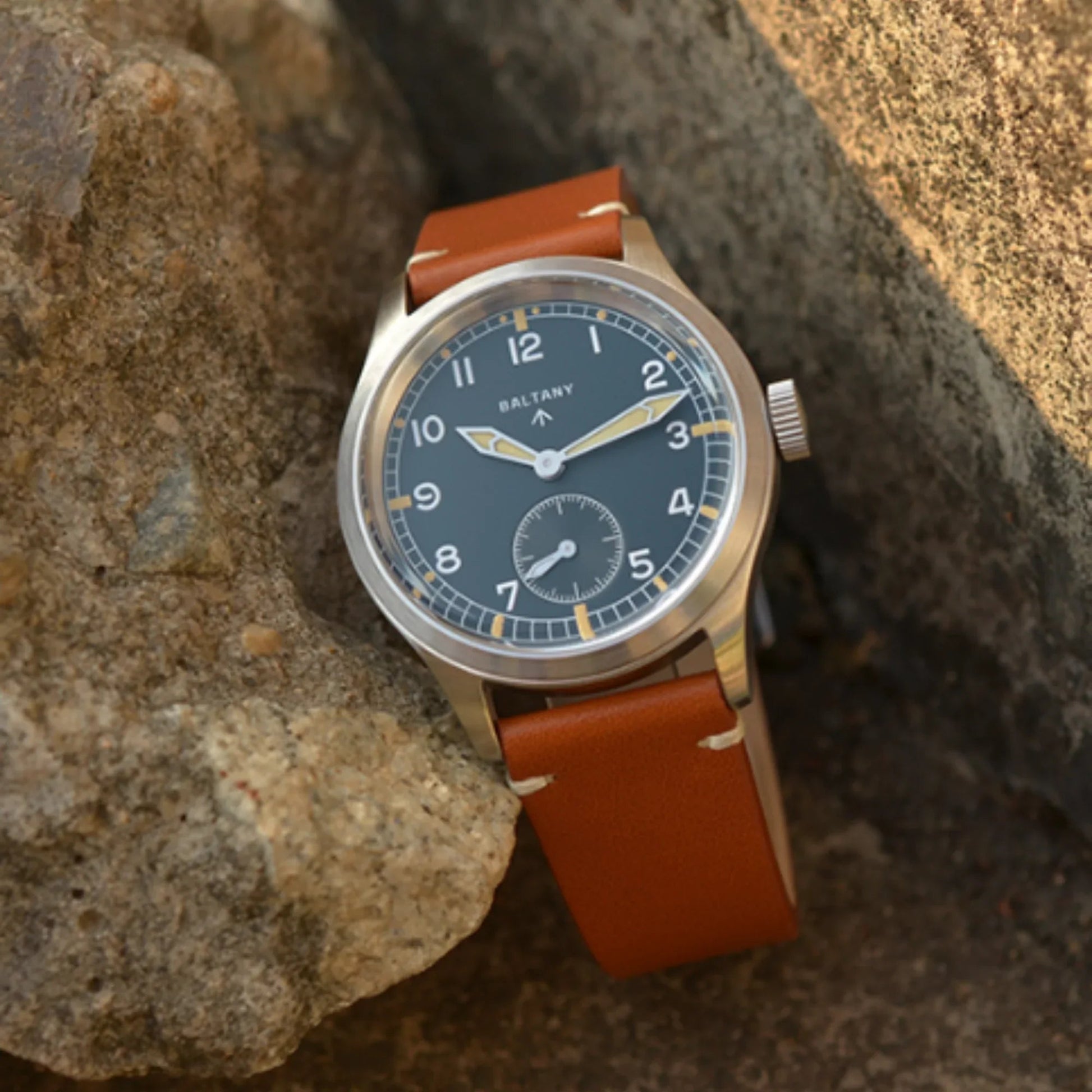 39mm Dirty Dozen Military Vintage Quartz Wristwatch S2032 - DREAM WATCHES