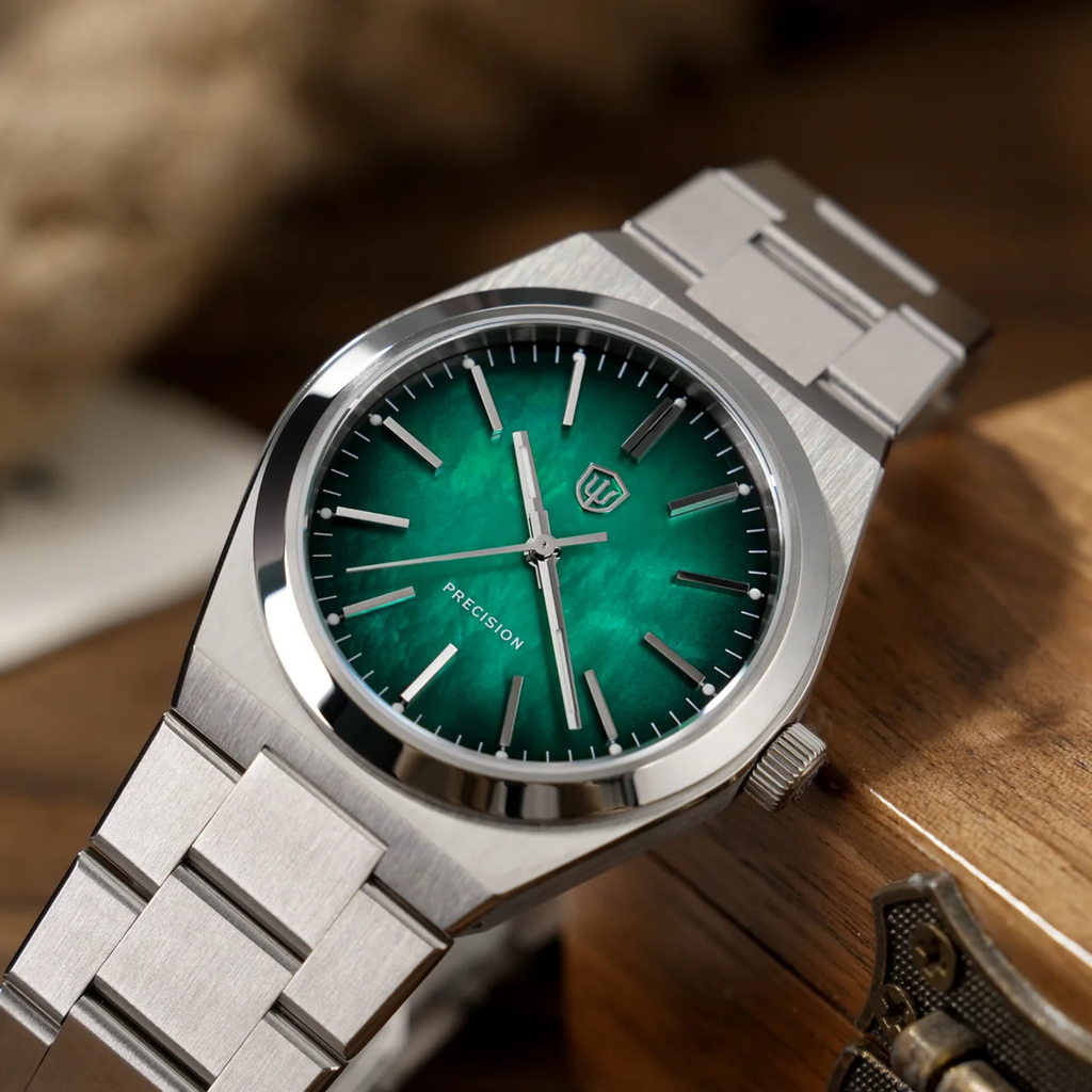Watchdives WD0012 Vintage VH31 Men Watch / Green MOP