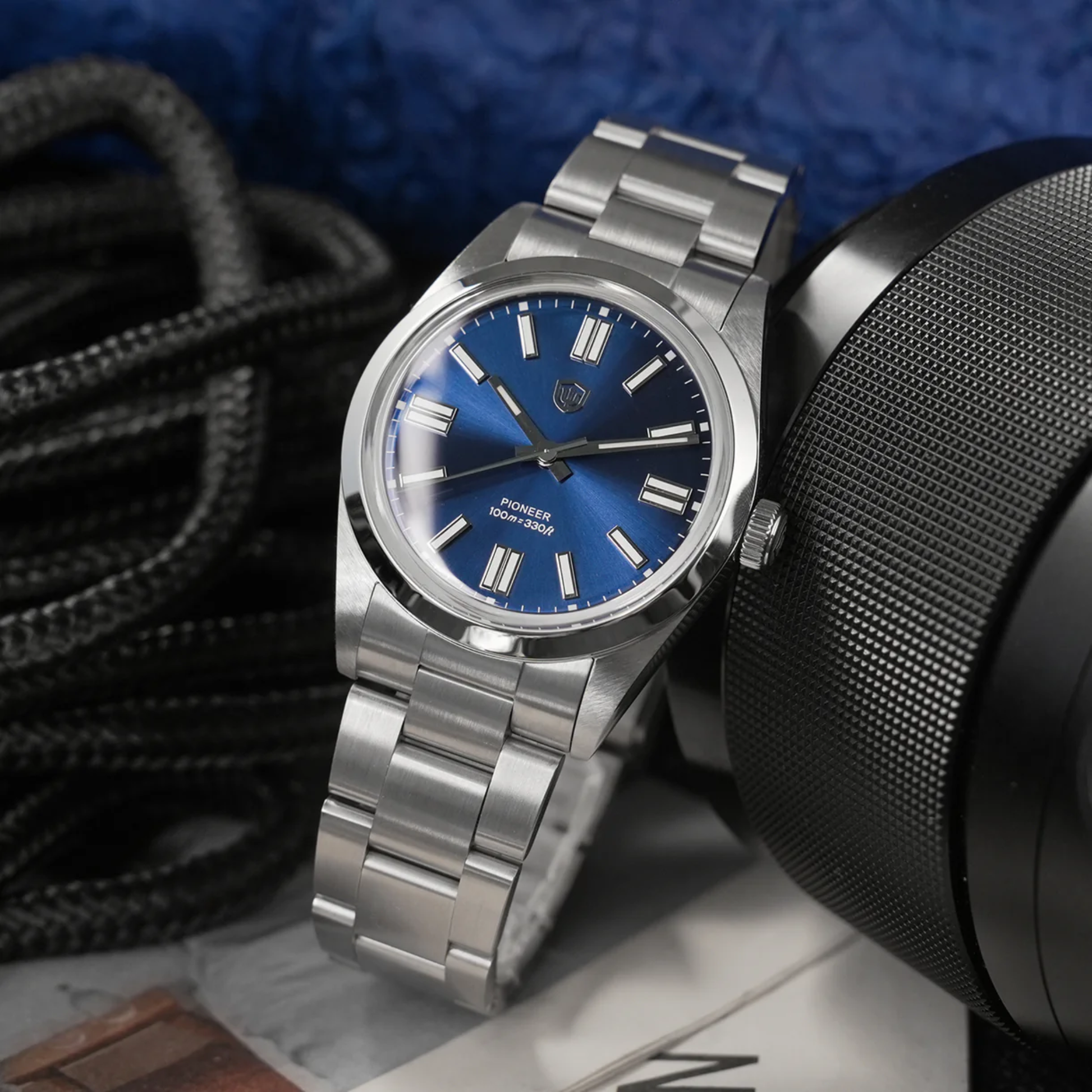 Watchdives WD1016B 37mm Pioneer VH31 Men Watch / Sunburst Blue