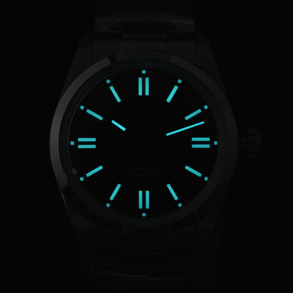 Watchdives WD1016B 37mm Pioneer VH31 Men Watch / Sunburst Blue