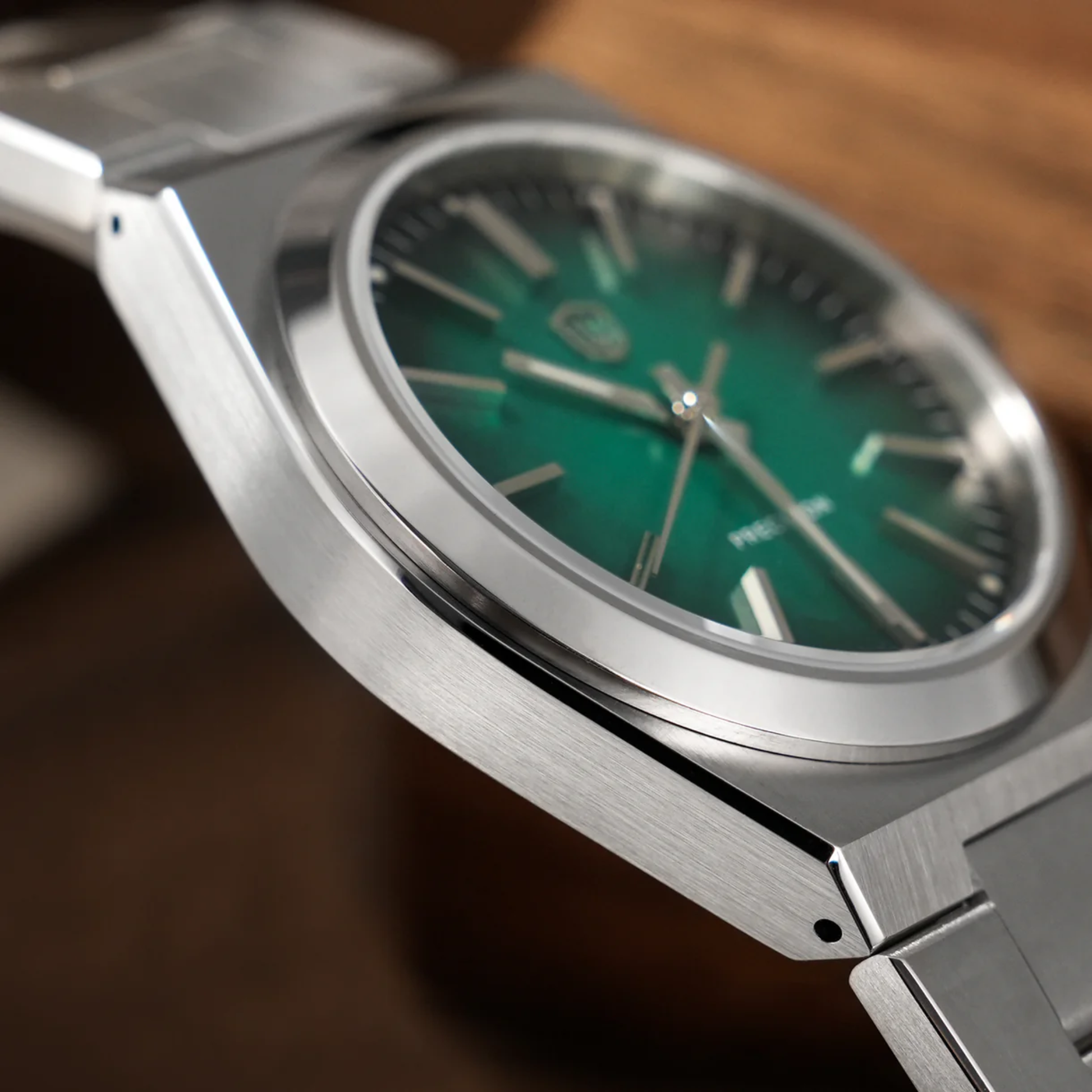 Watchdives WD0012 Vintage VH31 Men Watch / Green MOP