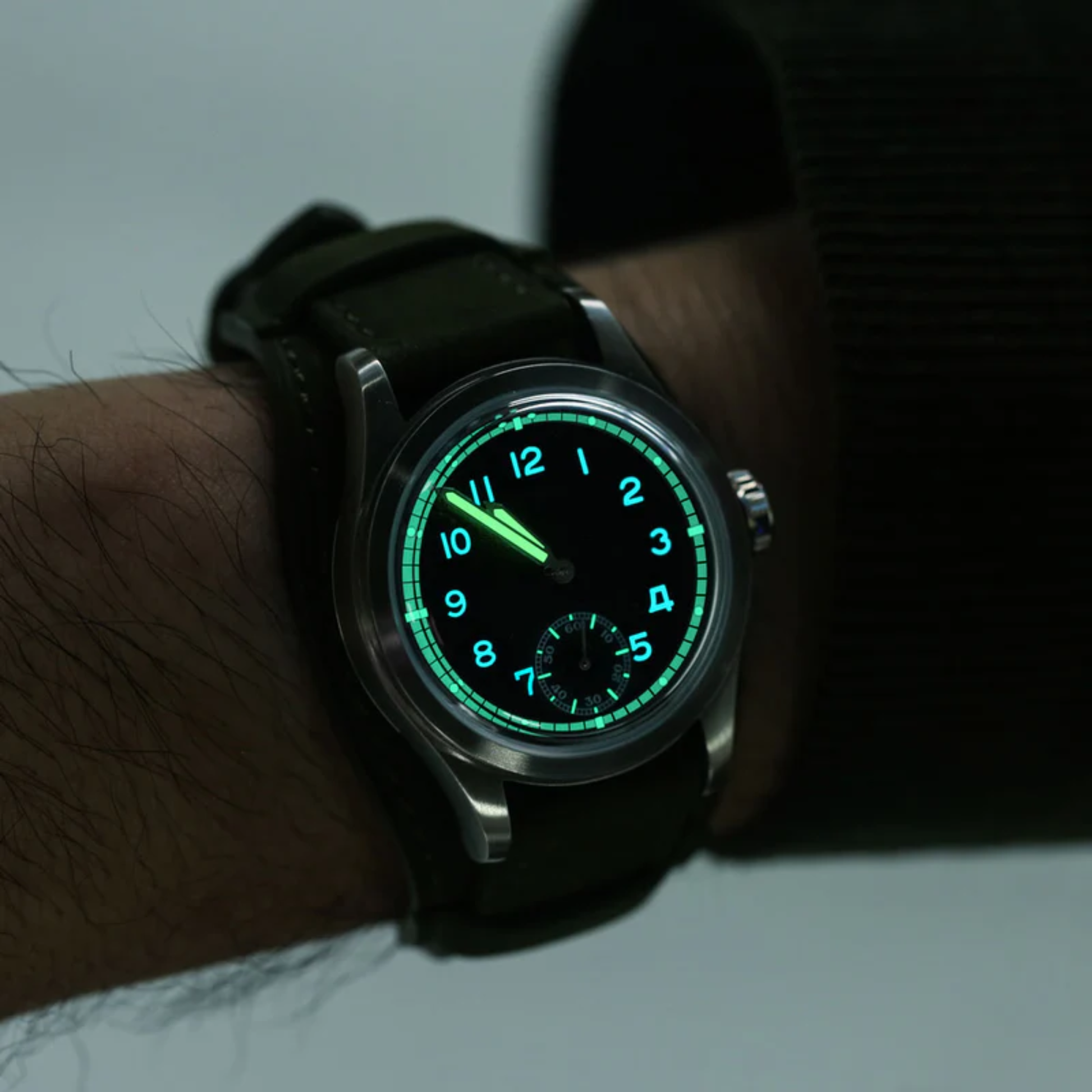 HOU H1 - Vintage Field Watch Automatic | Black