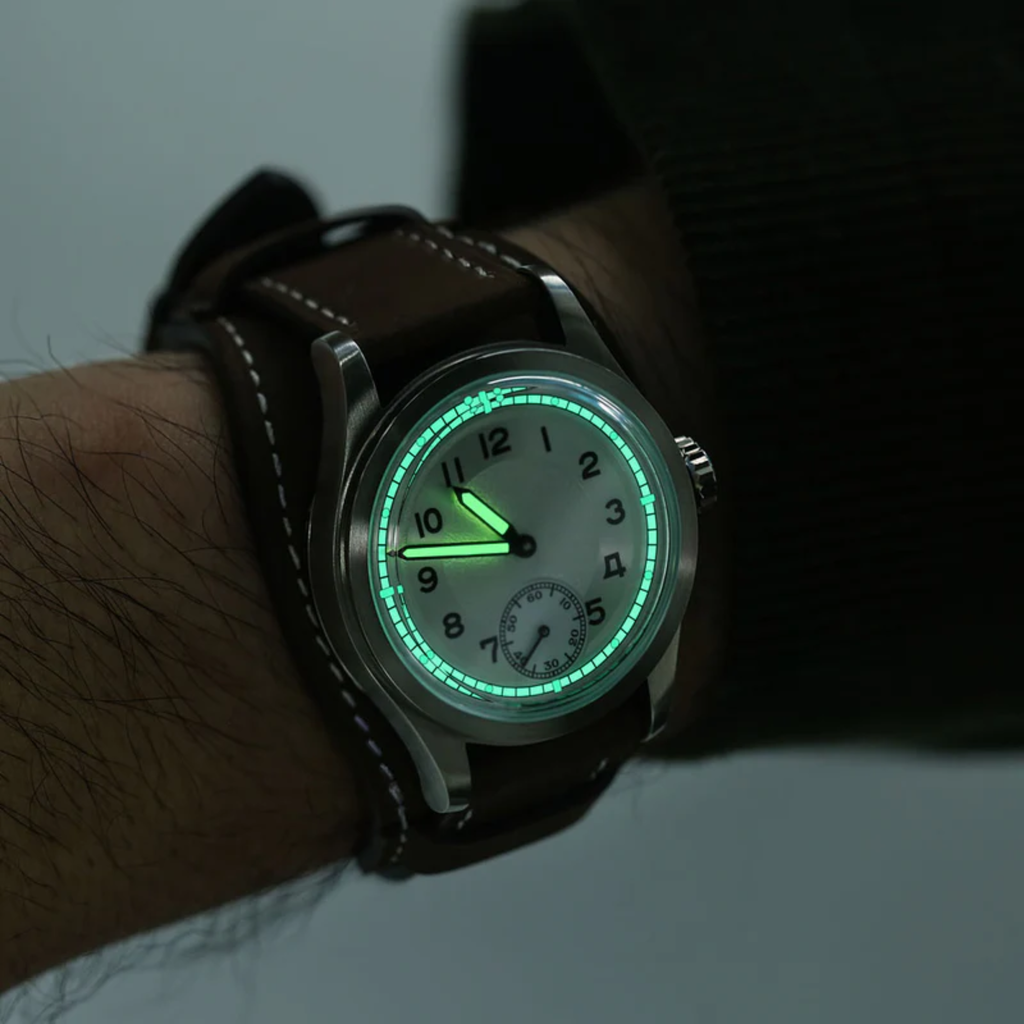 HOU H1 - Vintage Field Watch Automatic | White Ivory