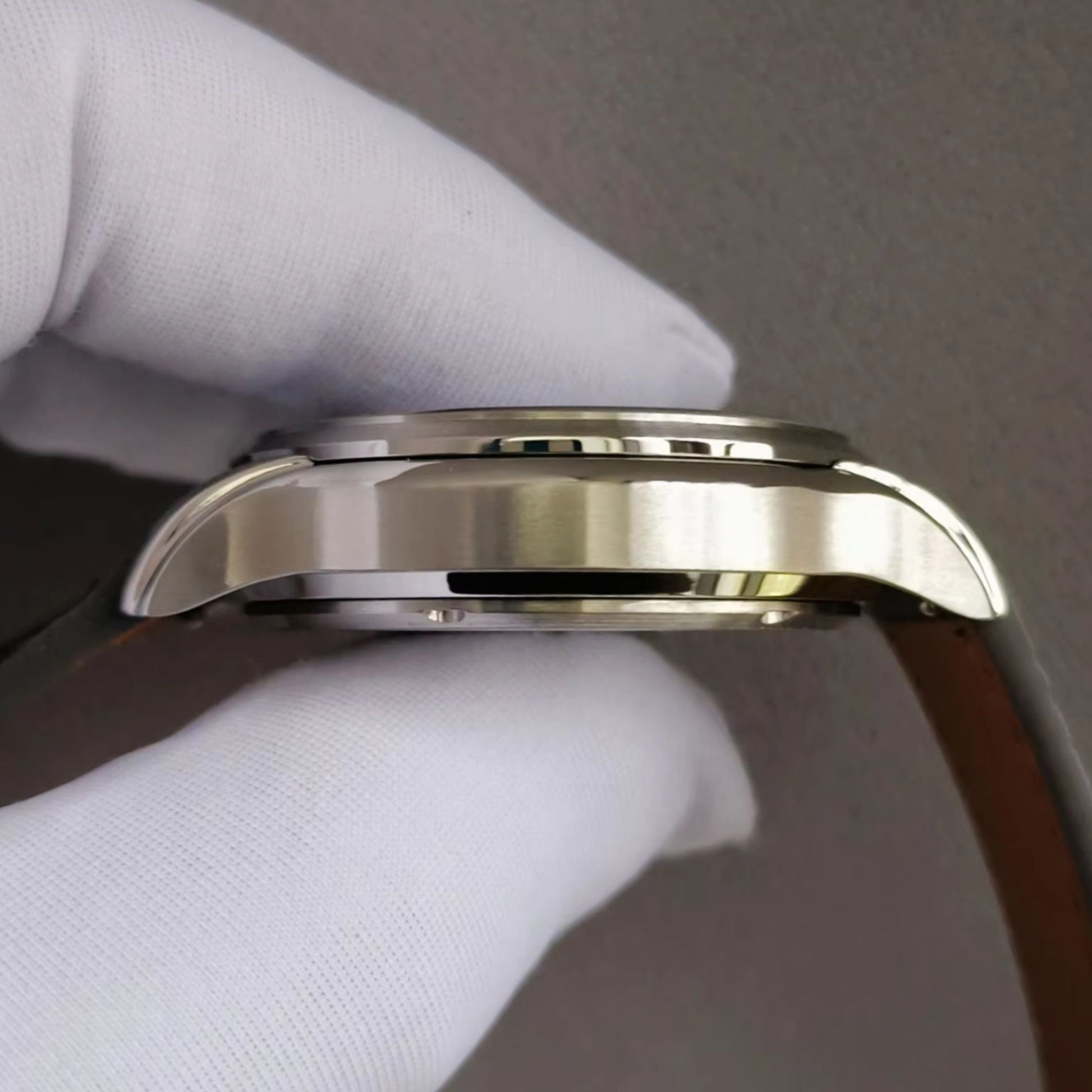 Kaliber Black Edition Jumping Hour