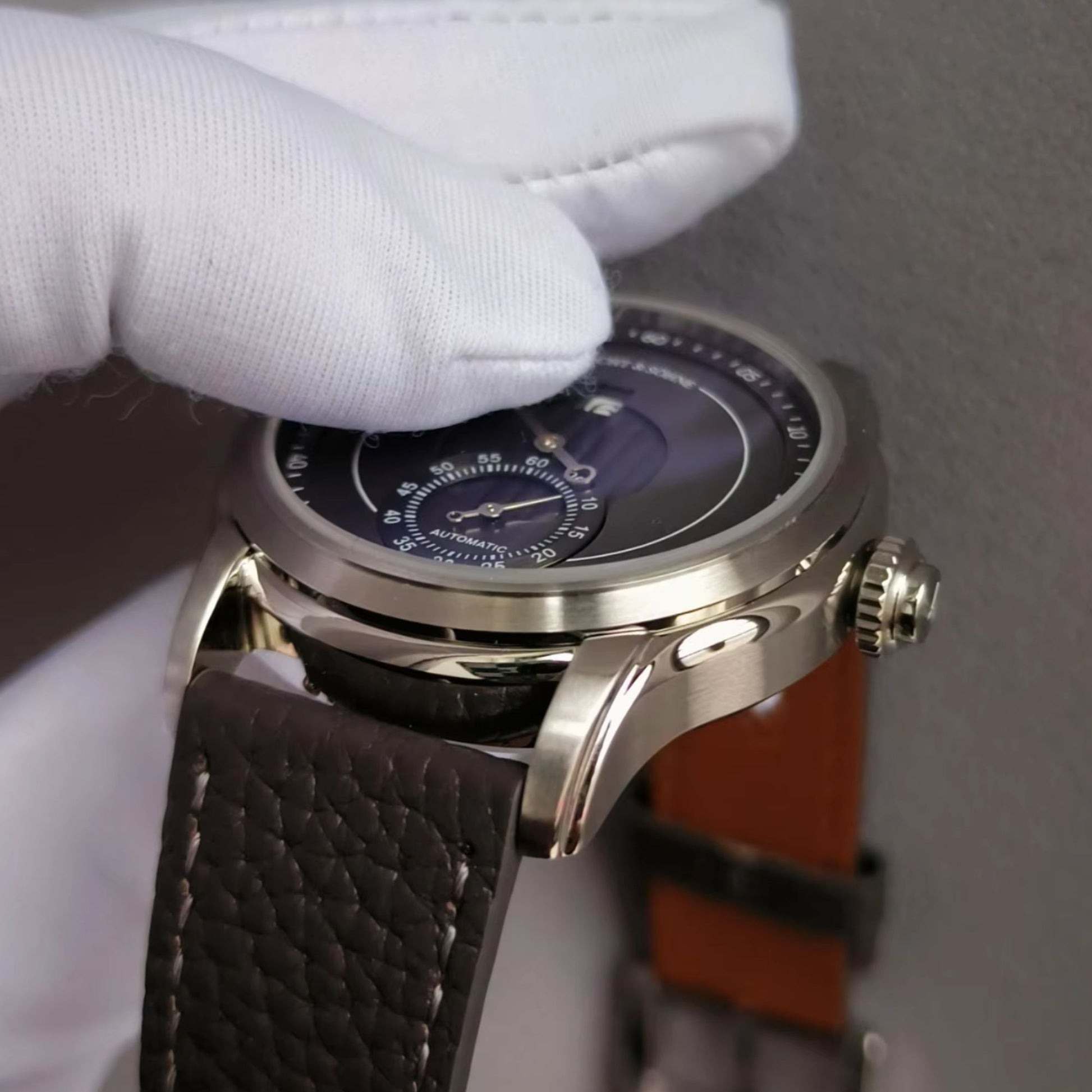 Kaliber Black Edition Jumping Hour