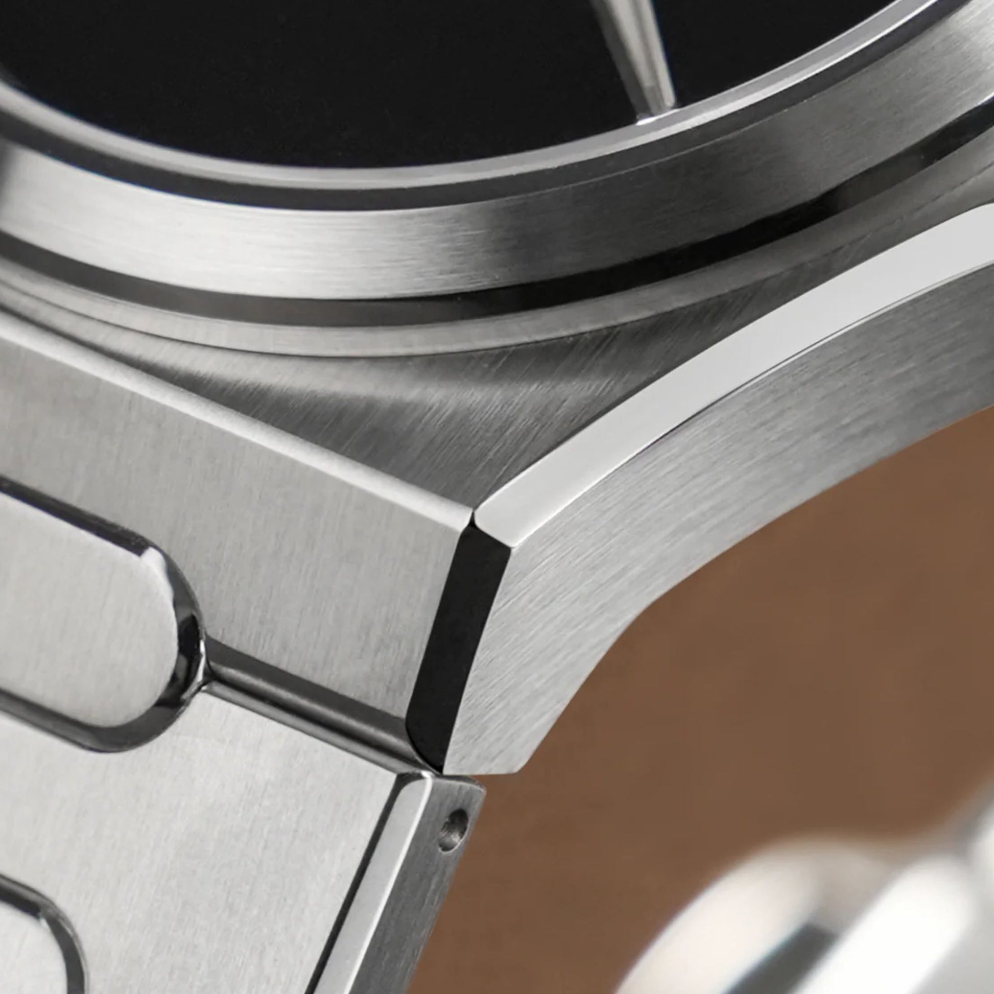Watchdives Premier WD0016B Square-Block Faceted Dial Original Design