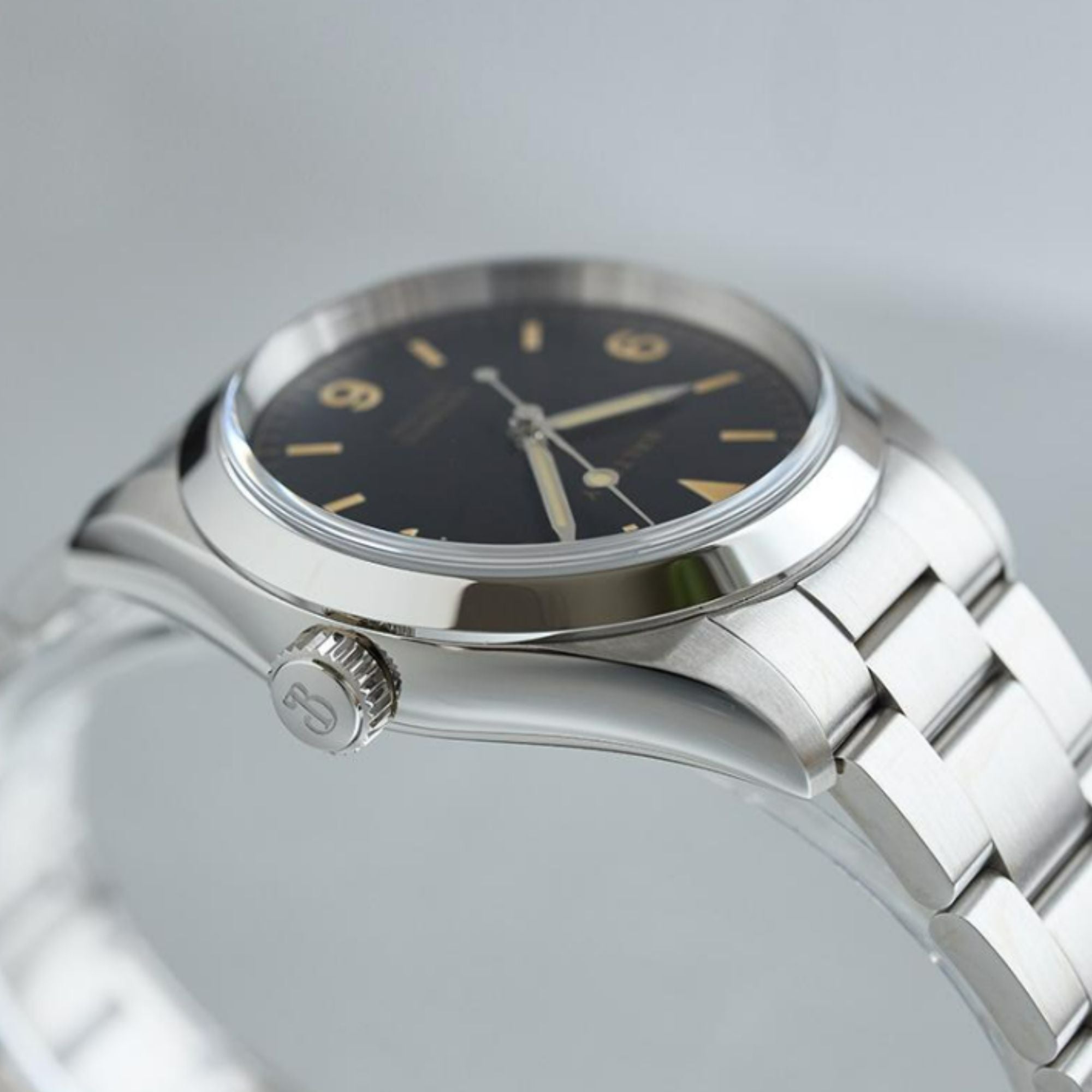 Microbrand Timepiece Distressed Hands 39mm Explorer S4091B - Seiko NH38 Movement