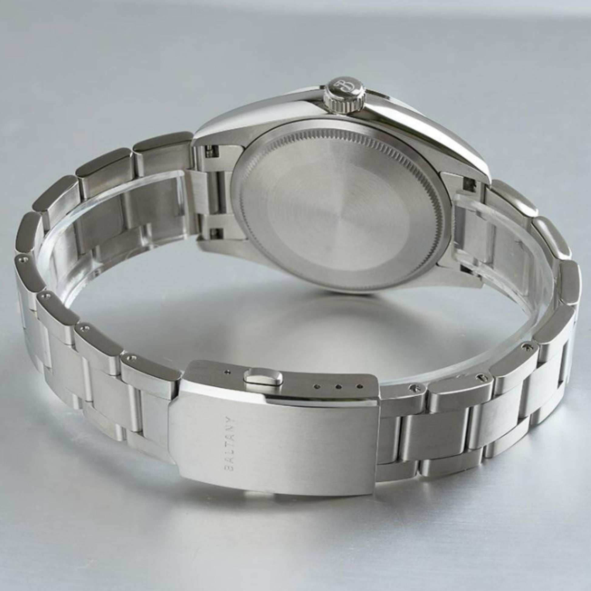 Microbrand Timepiece Distressed Hands 39mm Explorer S4091 - Swiss Sellita SW200 Movement