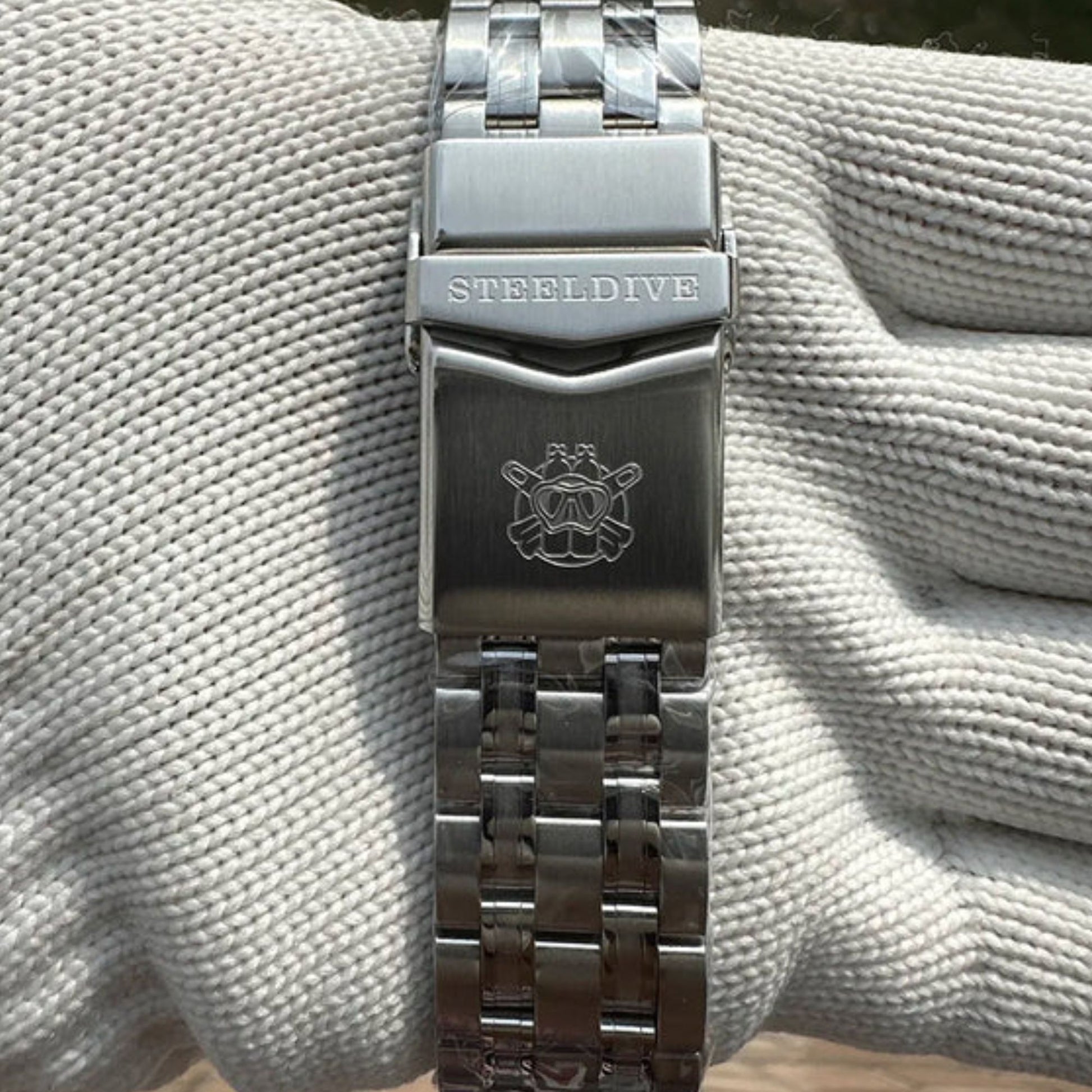 Steeldive SD1957 Vintage Sea Ghost Watch