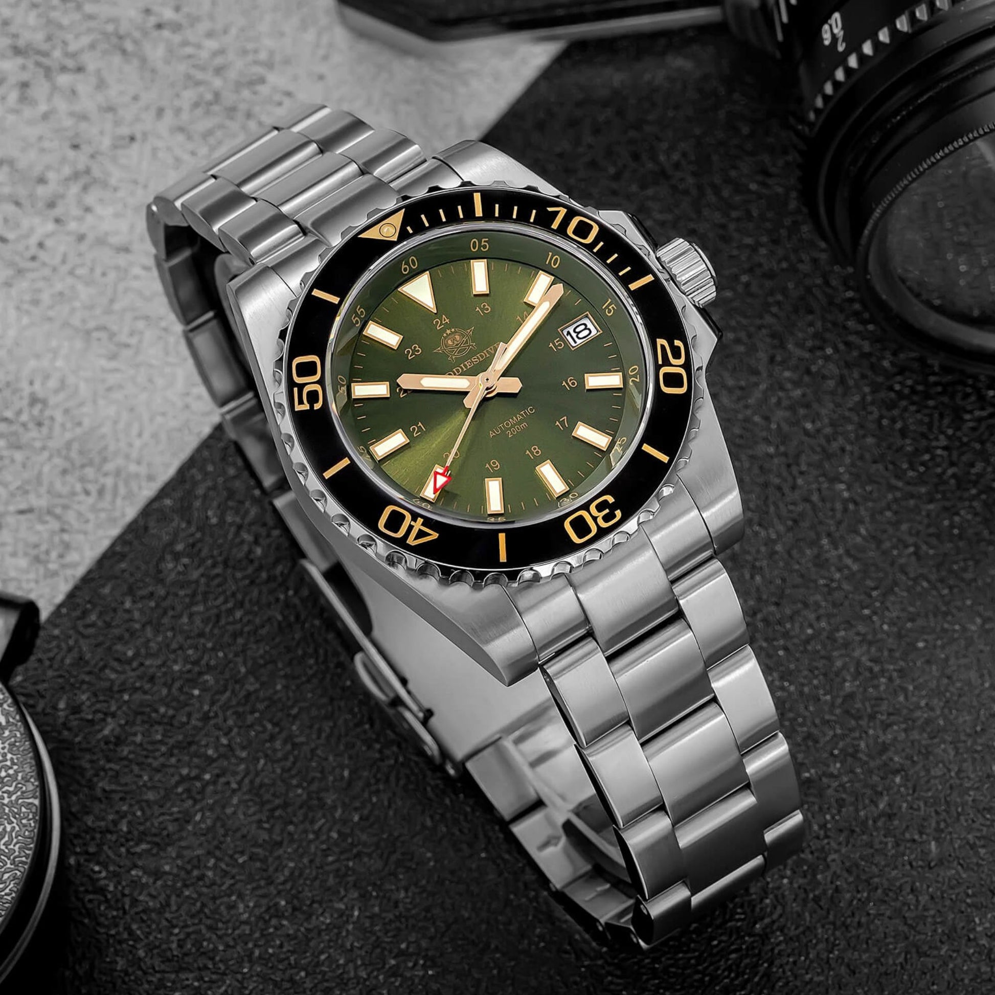 ADDIESDIVE Retro Baton Hand Sub NH35 Dive Watch AD2086
