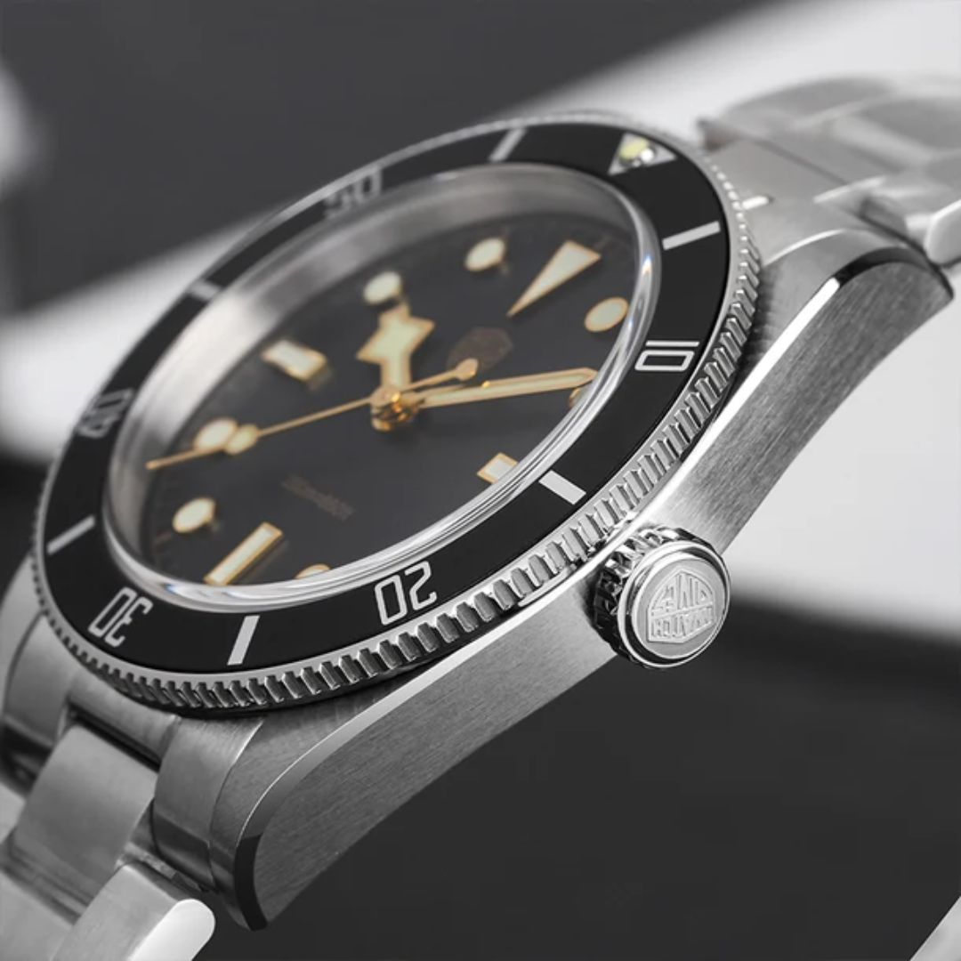 Watchdives WD7922 37mm VH31 Watch