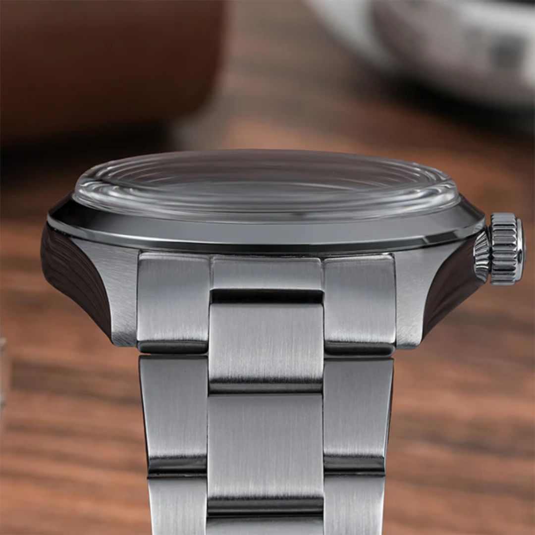 Watchdives WD1016 37mm VH31 Explore Men Watch