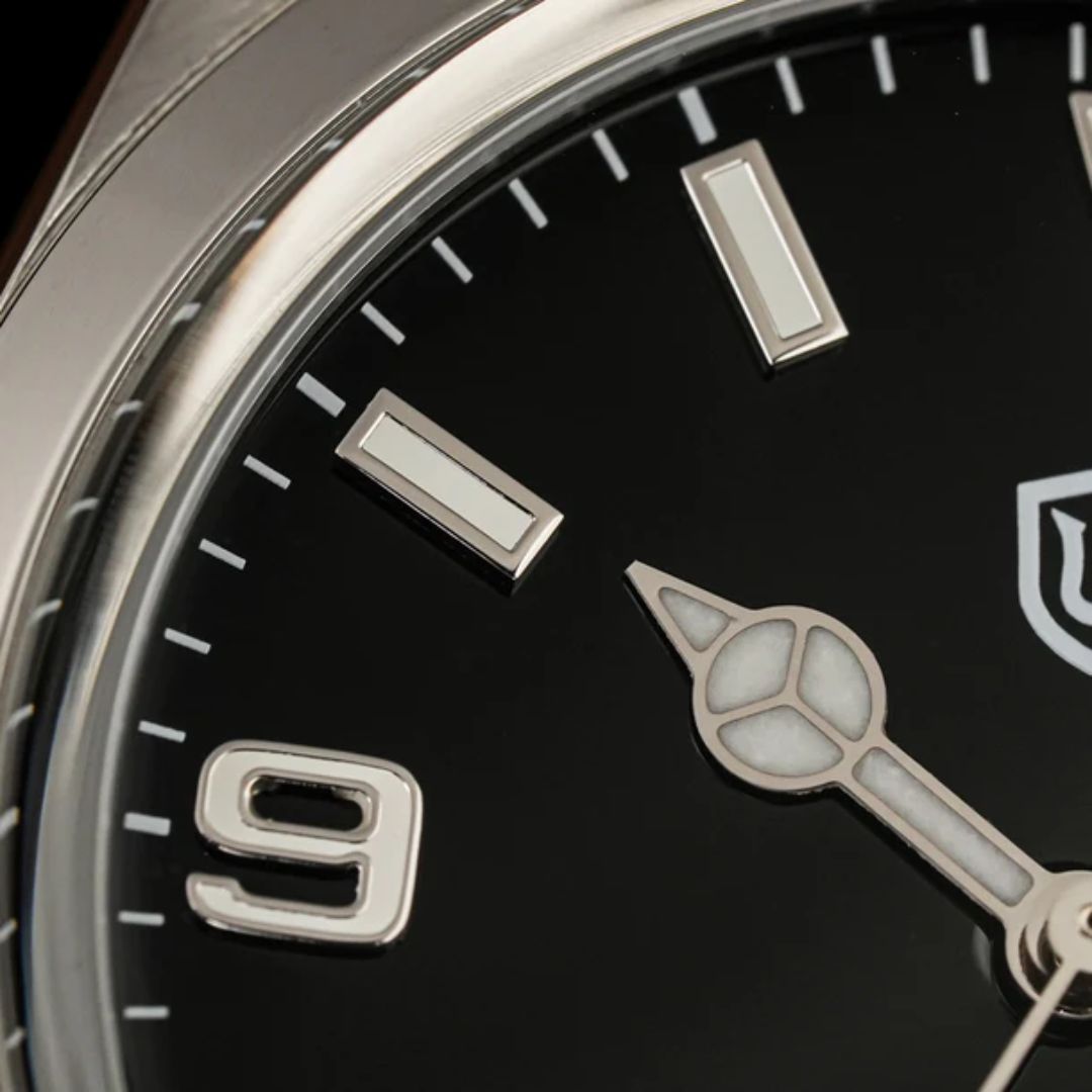 Watchdives WD1016 37mm VH31 Explore Men Watch