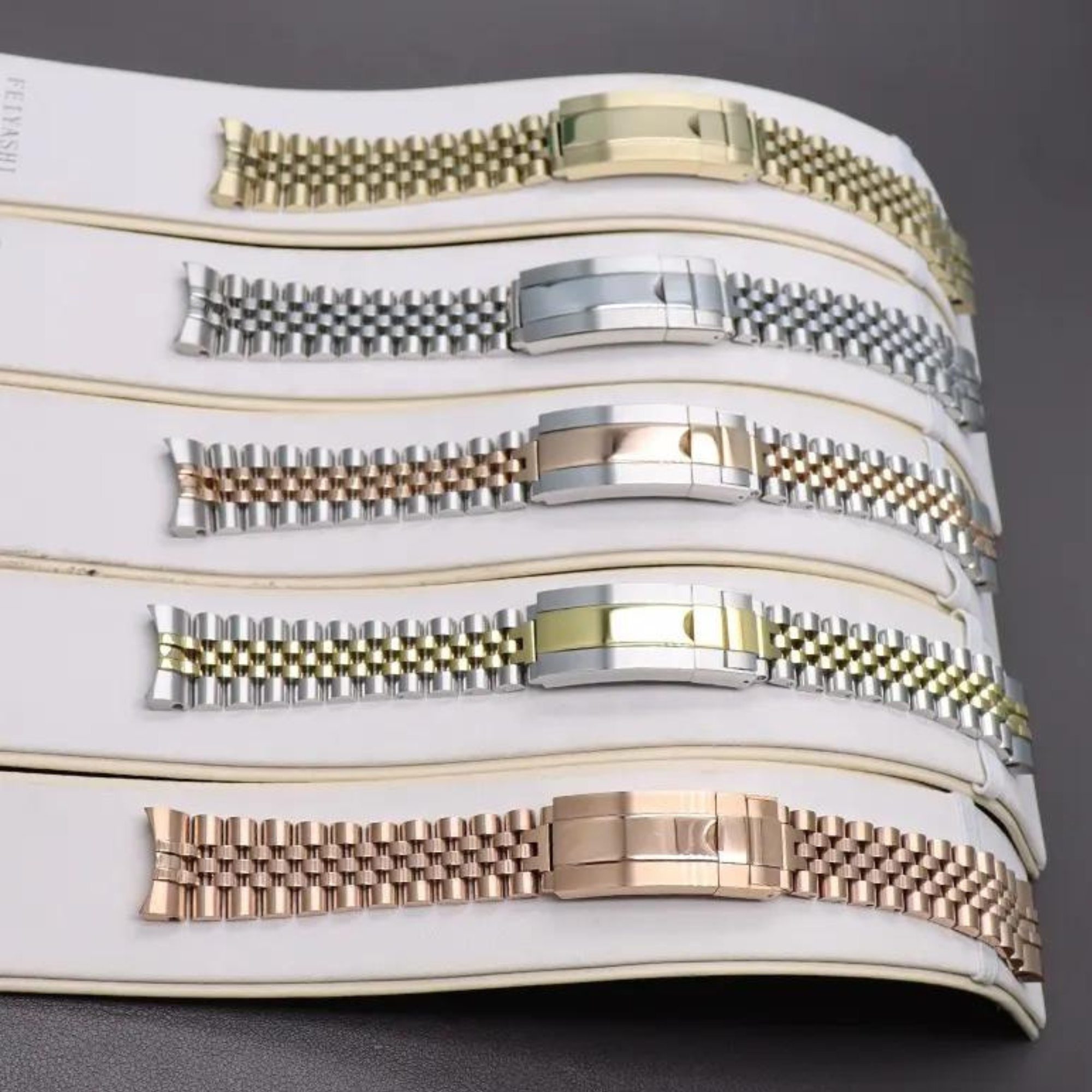 How to Match Bracelets with Your Watch – Corona Watches