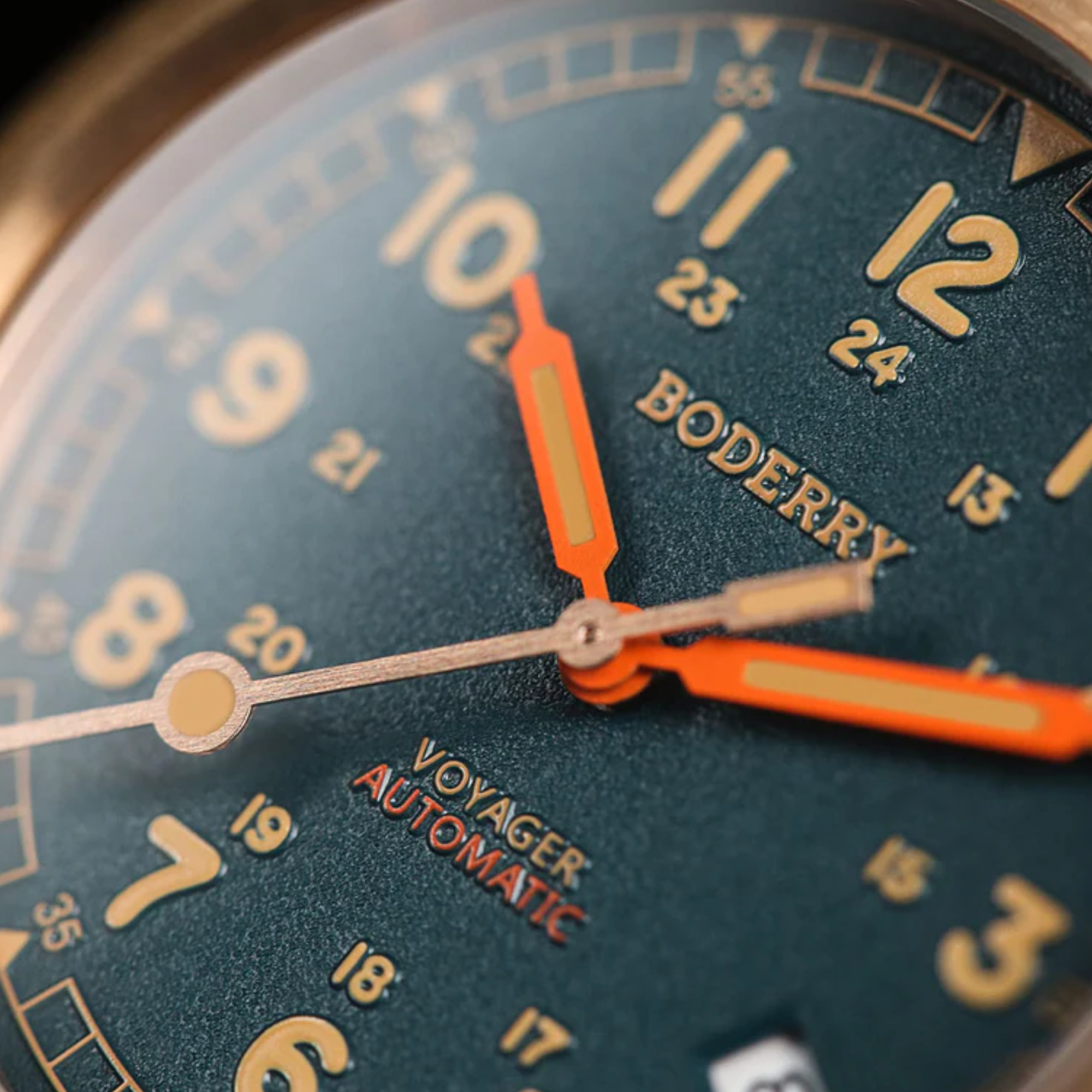 VOYAGER - 100M Waterproof Bronze Automatic Field Watch | Sandstone Green