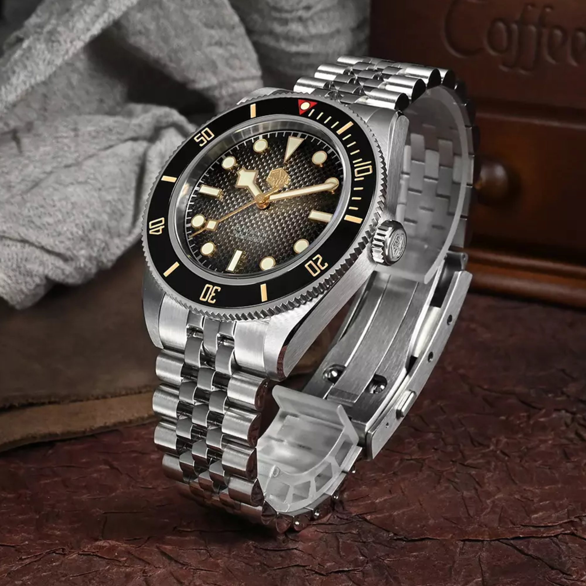 San Martin New 40mm BB Diver Watch snowflake hands NH35 Automatic Mechanical Sapphire black /gray gradient grid dial SN0128-B