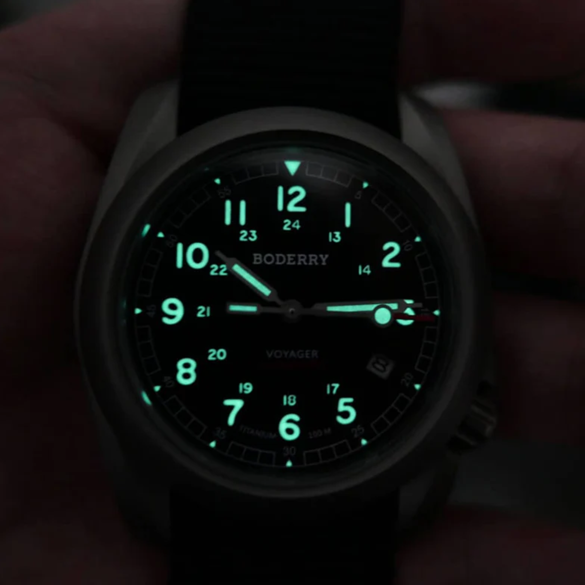 VOYAGER - 100M Waterproof Titanium Automatic Field Watch | Black/ArmyGreen