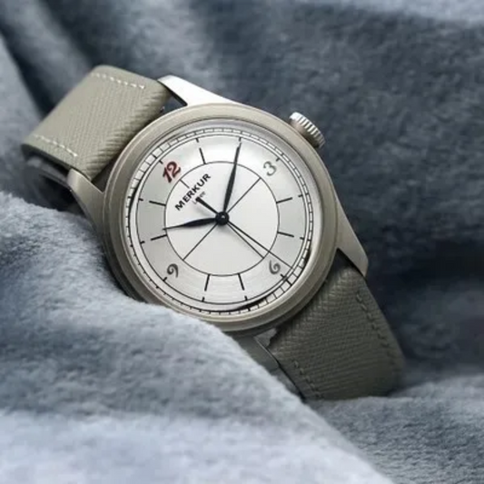 The New MERKUR red 12 Business LEVEE Series Manual Watch Cross Line Dial White Dial Retro Casual Watch for Men