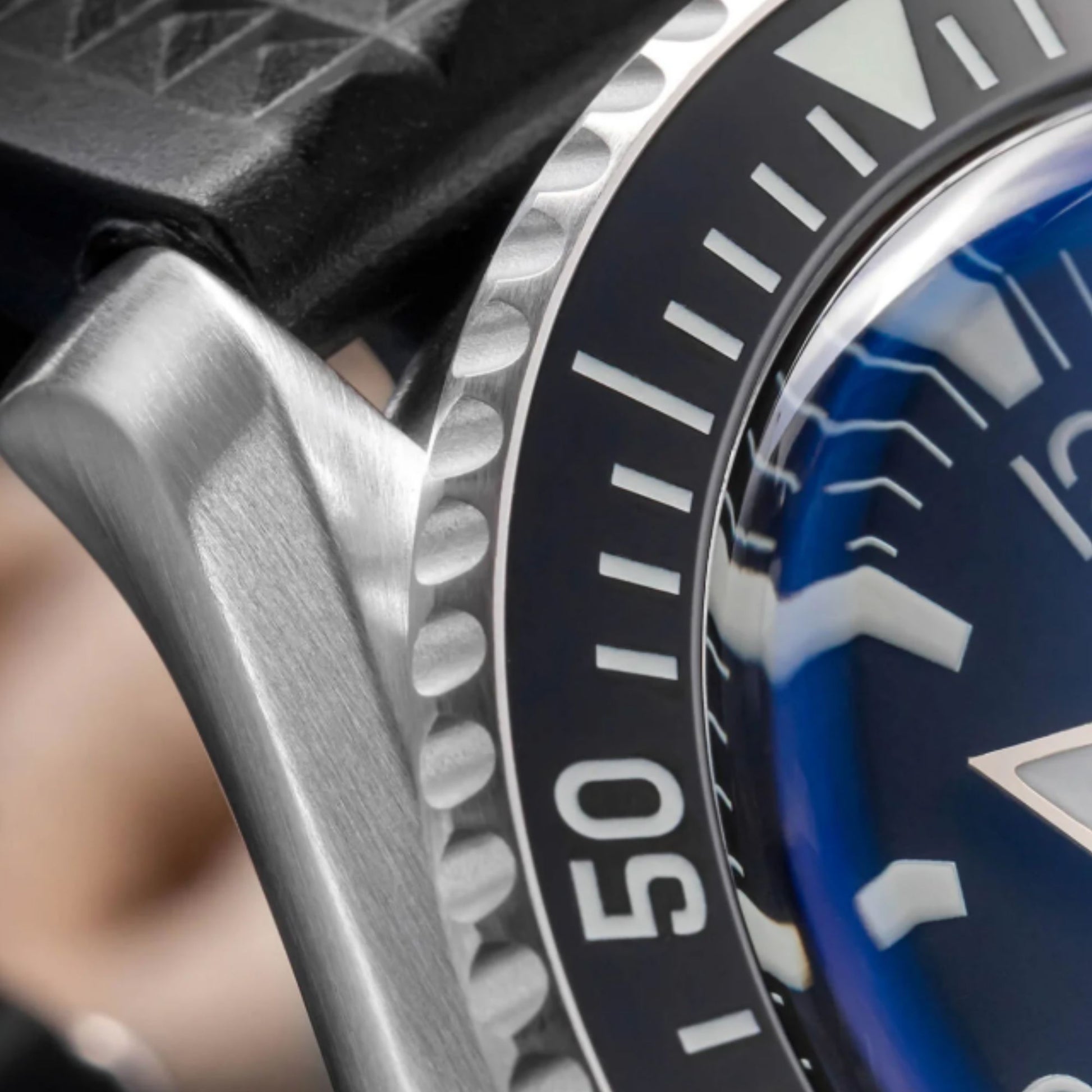 ADDIESDIVE Sharkmaster 300 Automatic Dive Watch AD2056