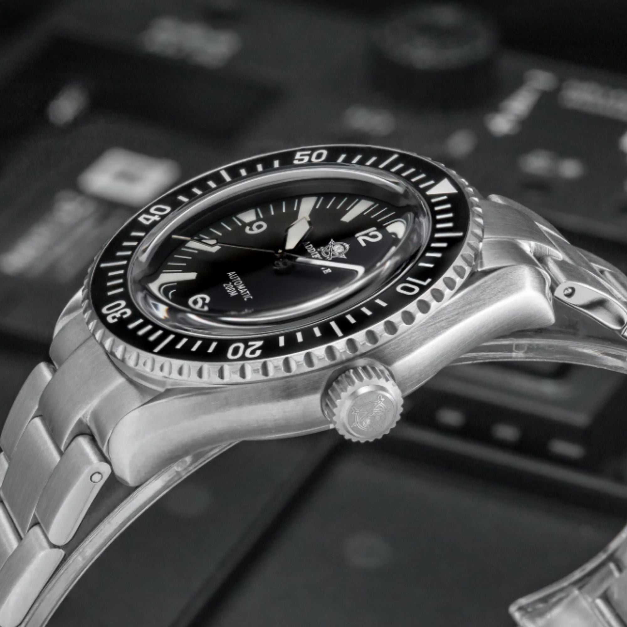 ADDIESDIVE Sharkmaster 300 Automatic Dive Watch AD2056