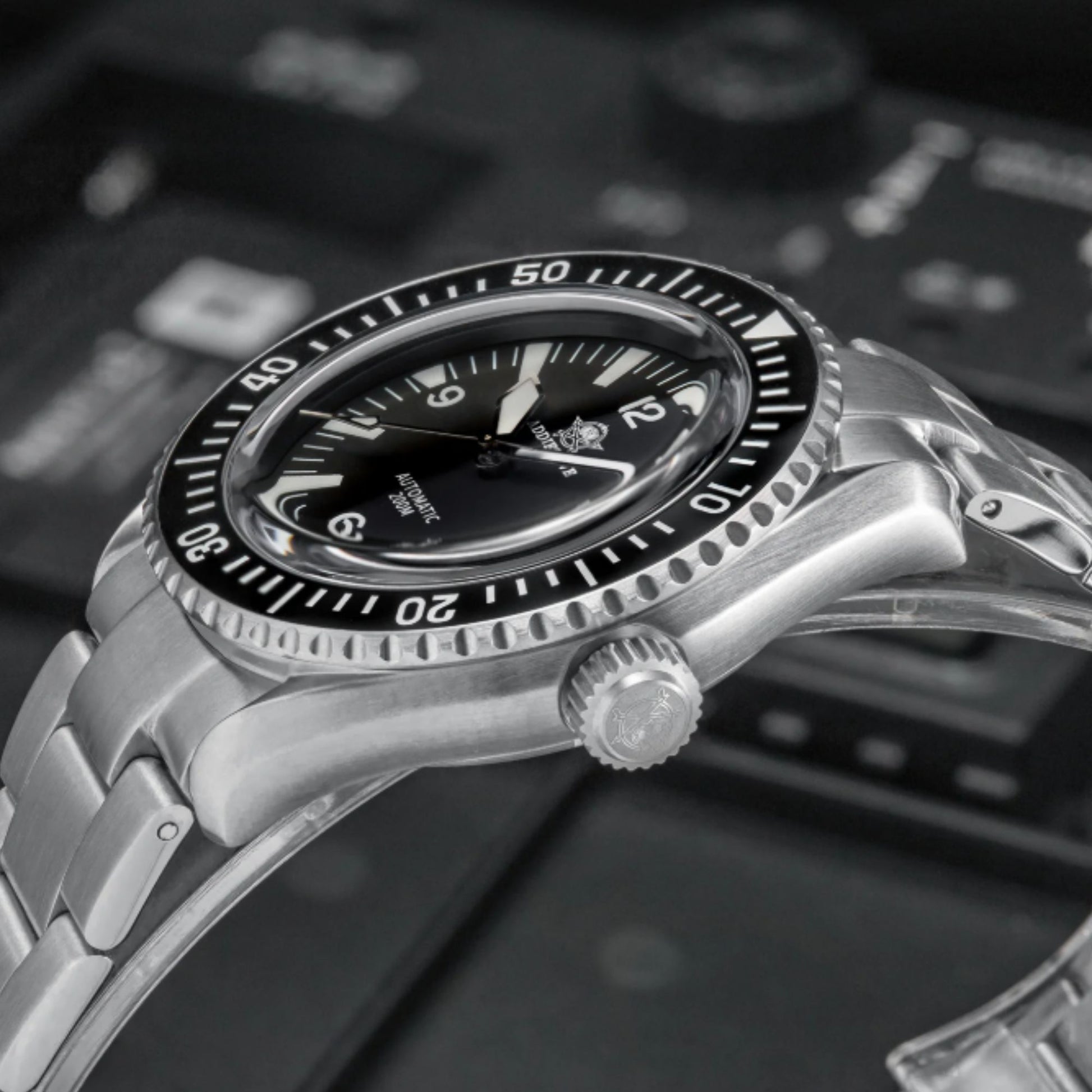 ADDIESDIVE Sharkmaster 300 Automatic Dive Watch AD2056