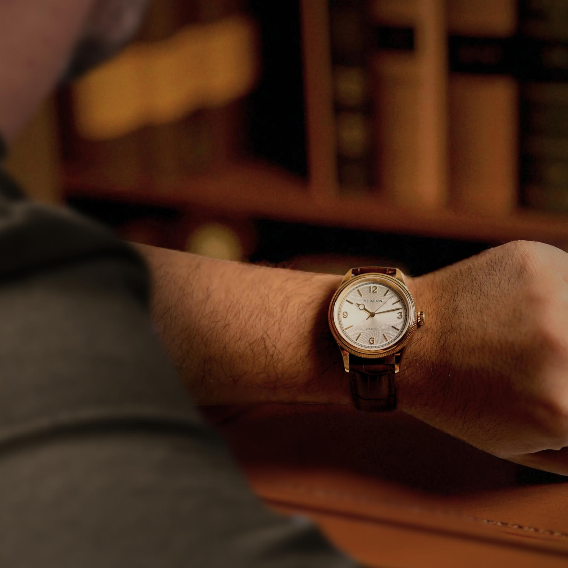 MEDALLION "Virtuoso" Mens 40 mm Automatic Watch