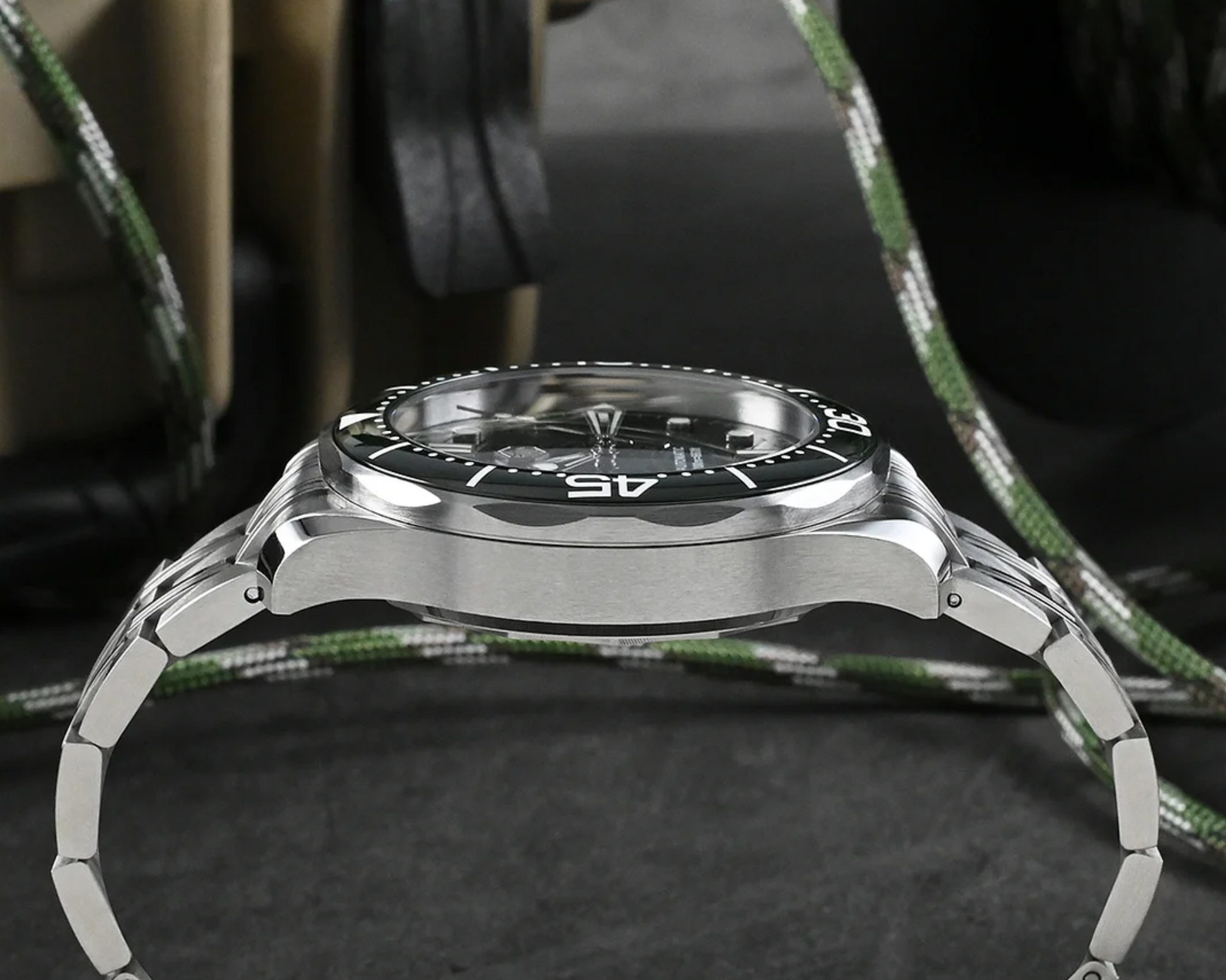 San Martin Sea Ghost Diving Watch SN0088G2 - Green san martin watches india online