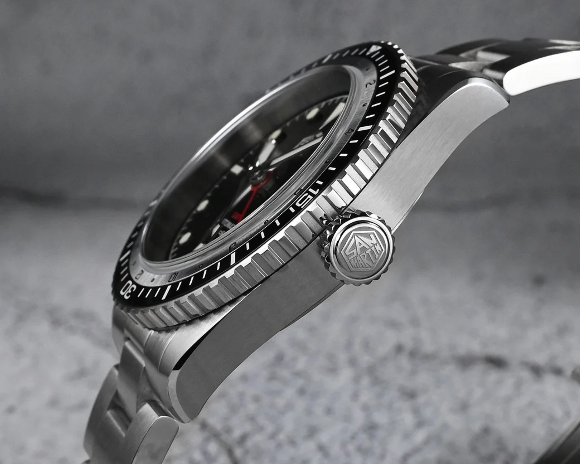 San Martin NH34 GMT Bidirectional Bezel Light Date SN0112G - Black Bezel san martin watches india online