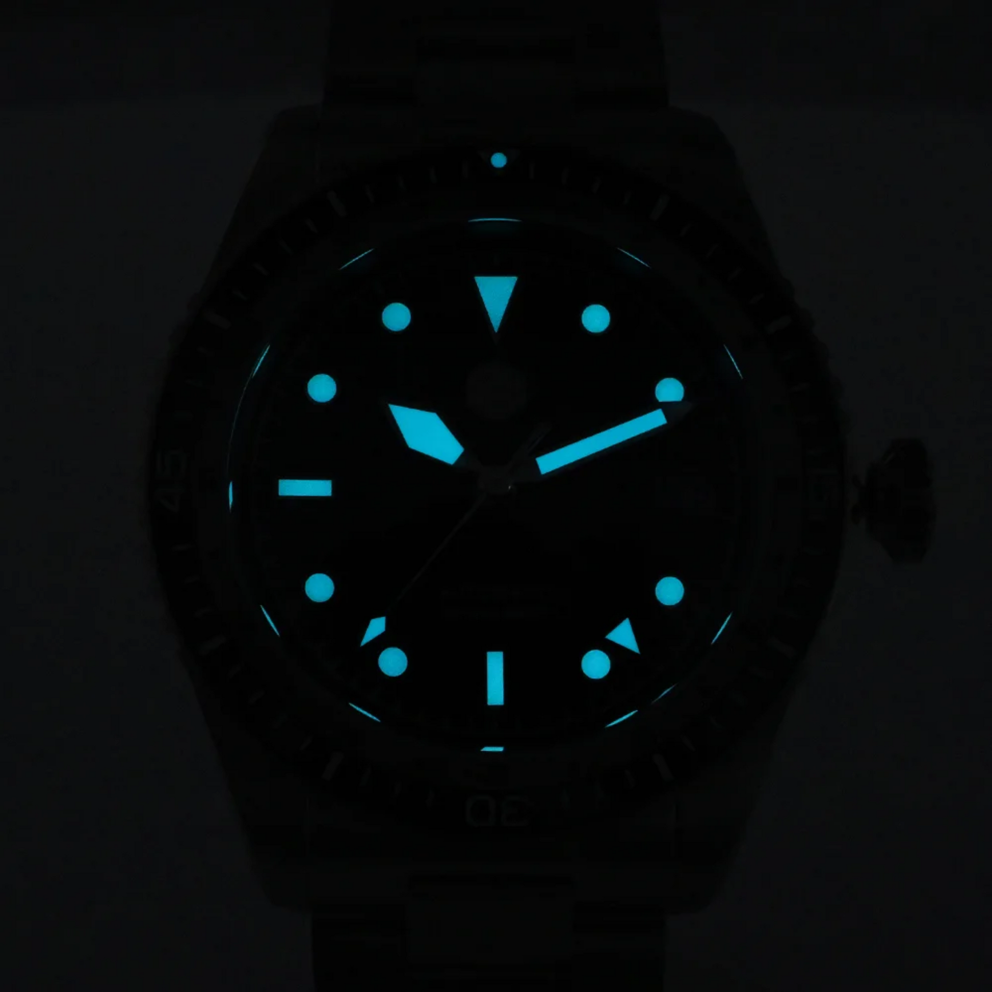 San Martin NH34 GMT Bidirectional Bezel Light Date SN0112G - Black Bezel san martin watches india online