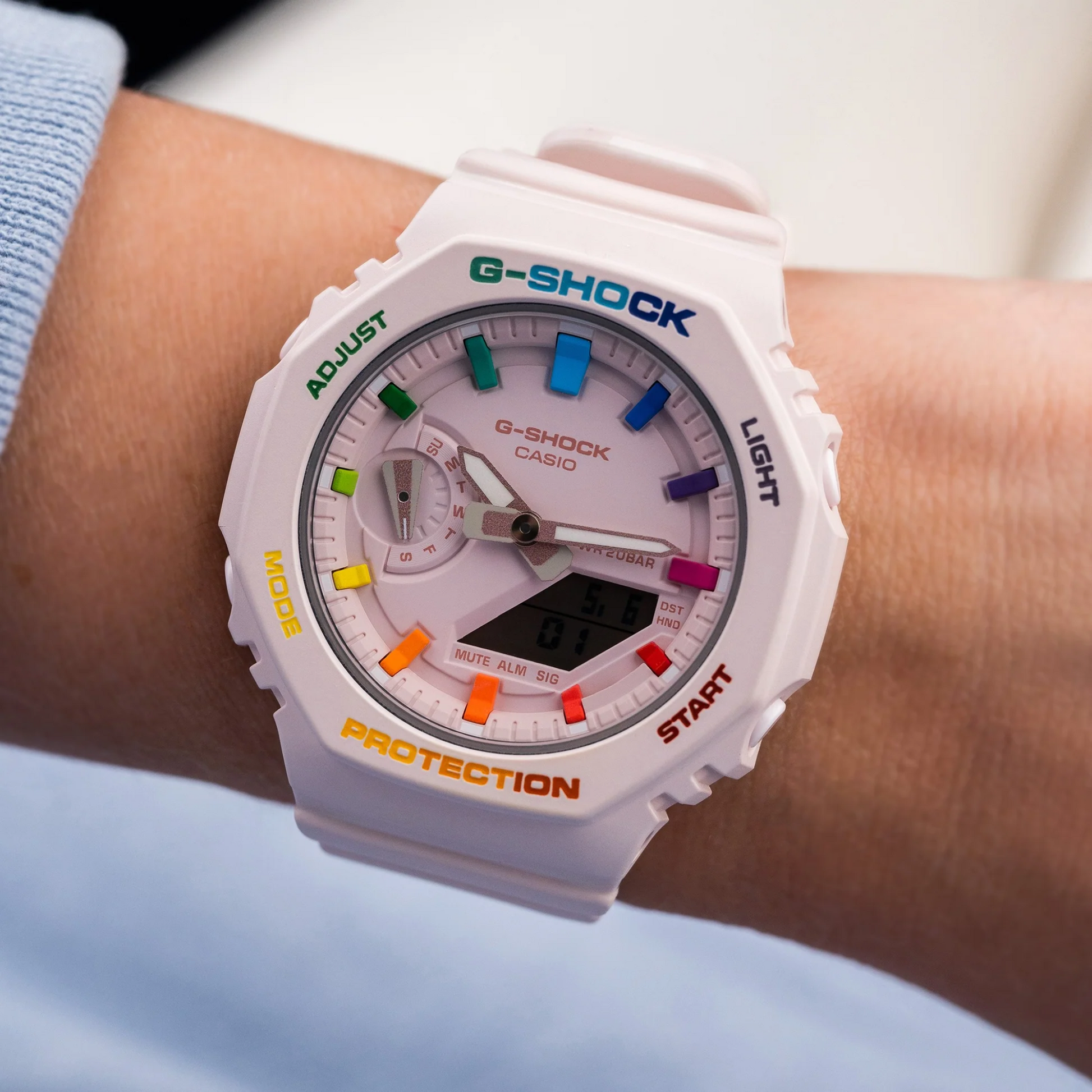 G-SHOCK CASIOAK MINI BLUSH RAINBOW