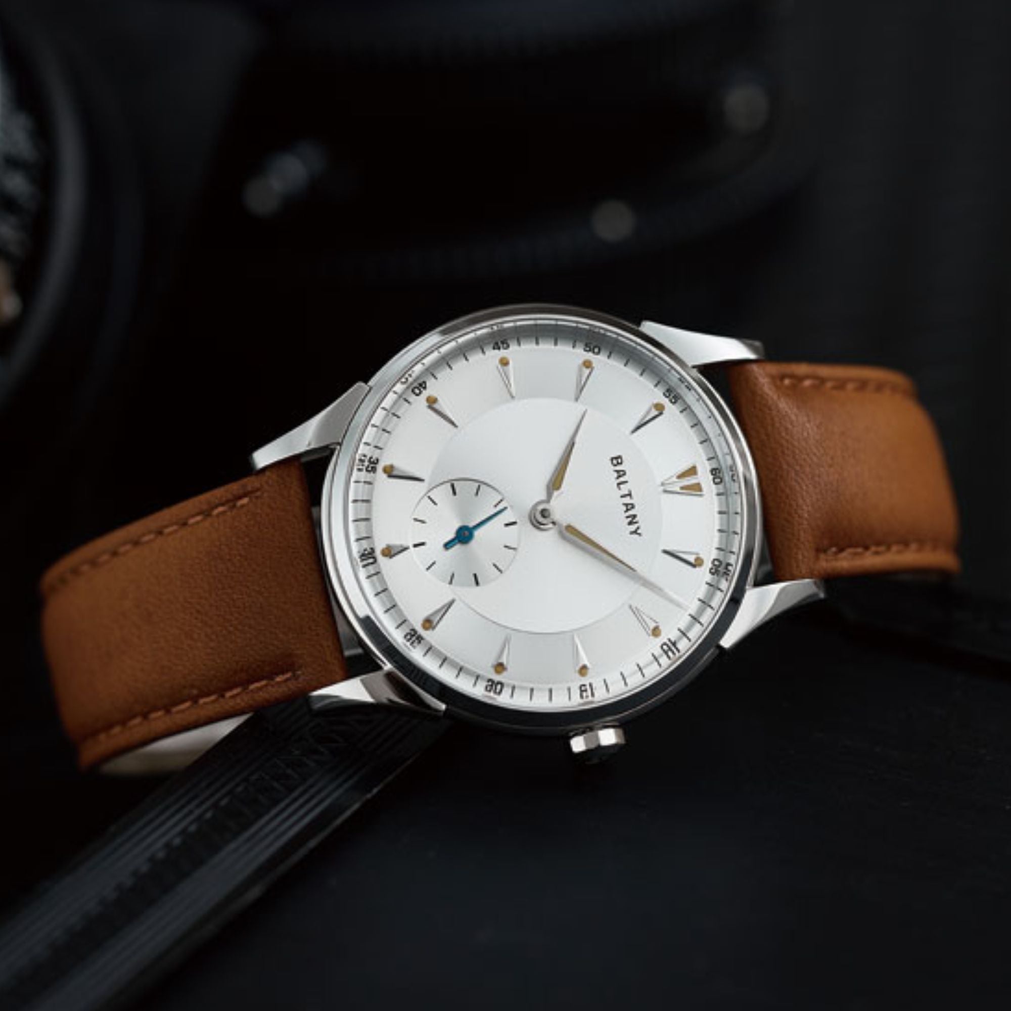 Baltany Design Retro Style ST1701 Mechanical Watch S4101