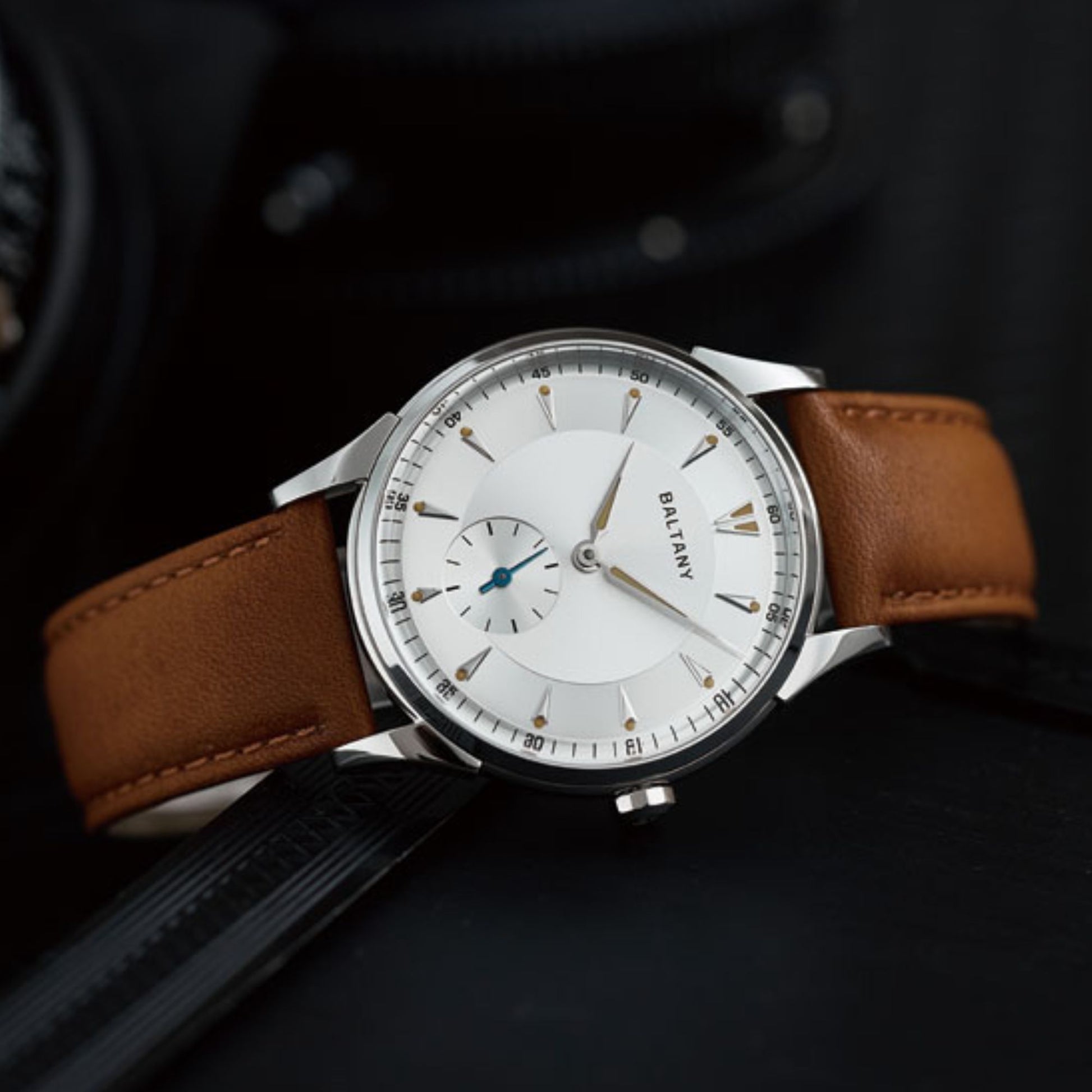 Baltany Design Retro Style ST1701 Mechanical Watch S4101