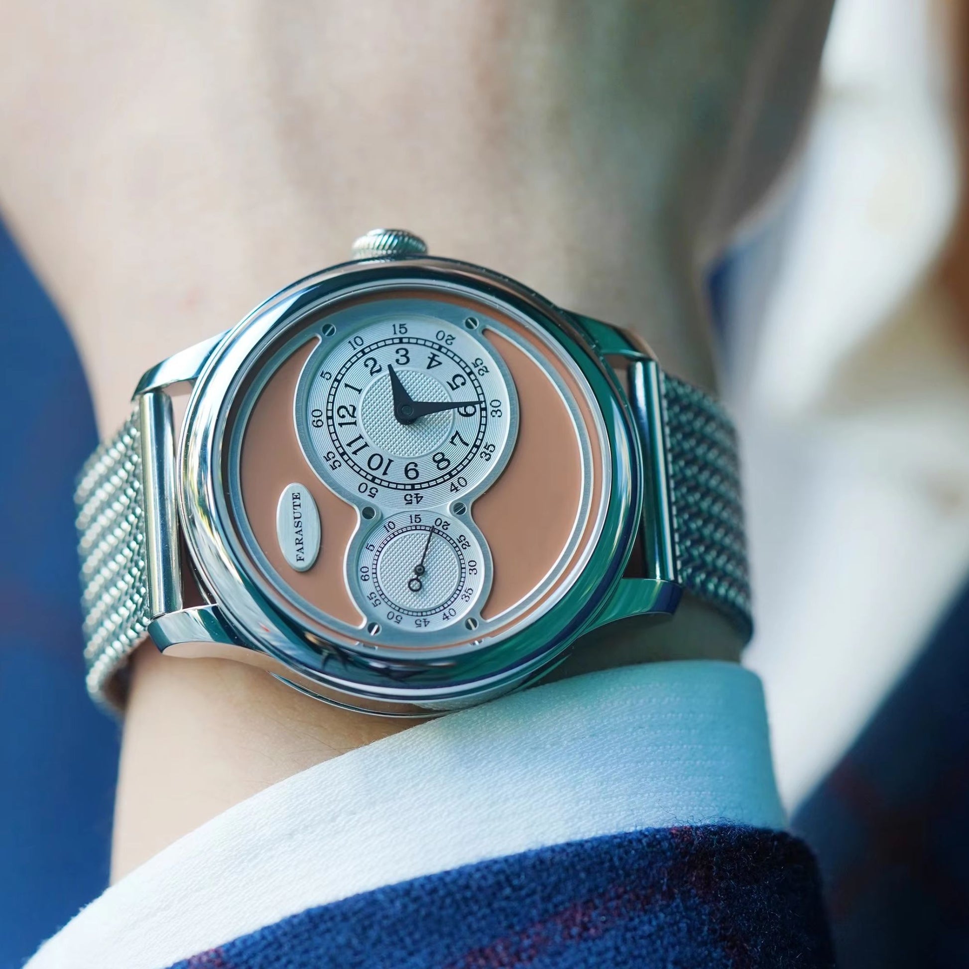 FARASUTE Mechanical wristwatch with custom movement - Salmon