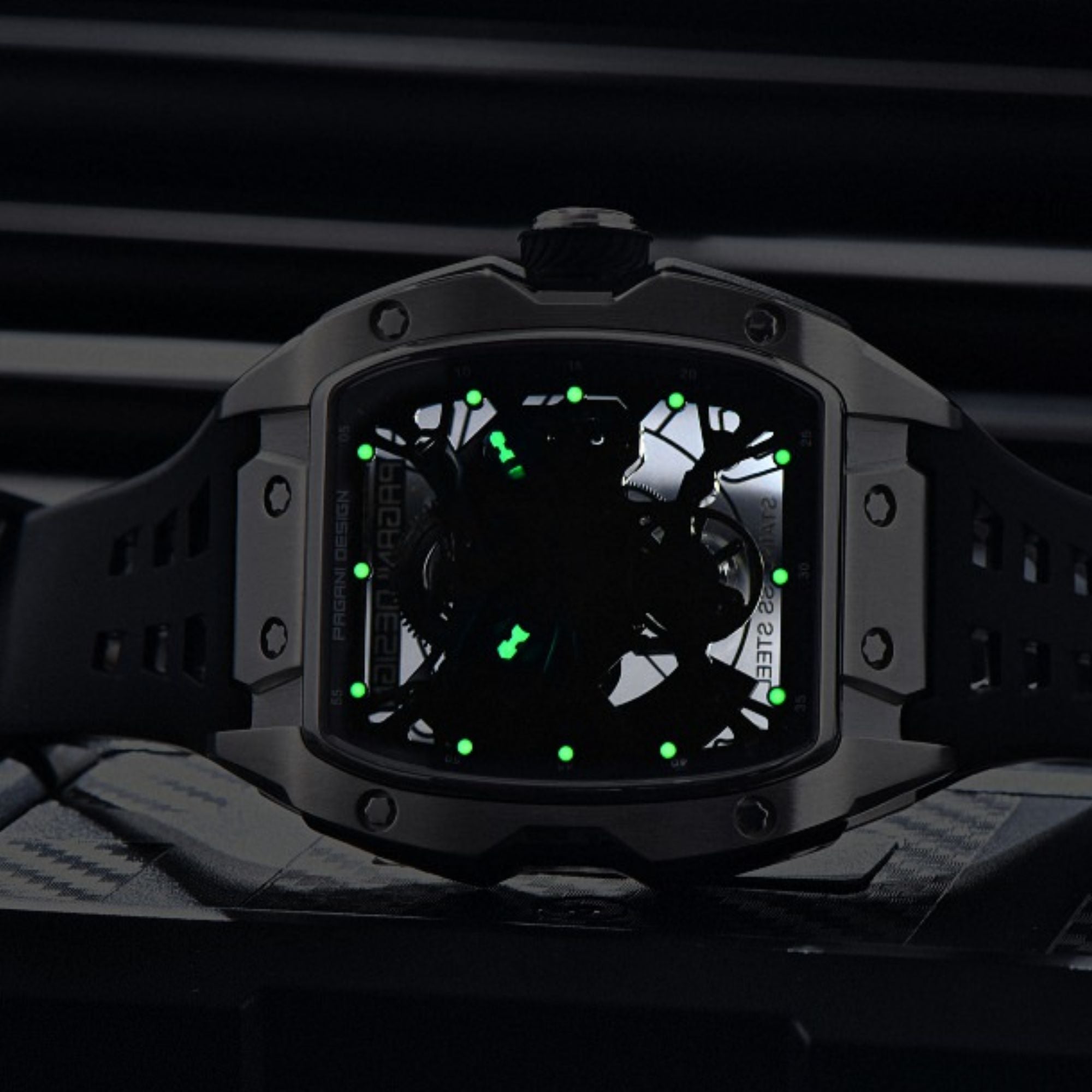 Pagani Design PD-YS018 Tonneau Mechanical Watch Men's 42MM 50M Waterproof Fashion Automatic Mechanical Watch