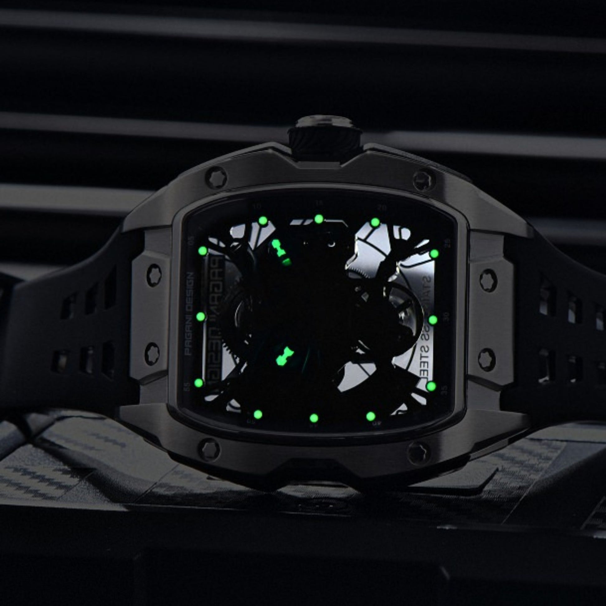 Pagani Design PD-YS018 Tonneau Mechanical Watch Men's 42MM 50M Waterproof Automatic Mechanical Watch