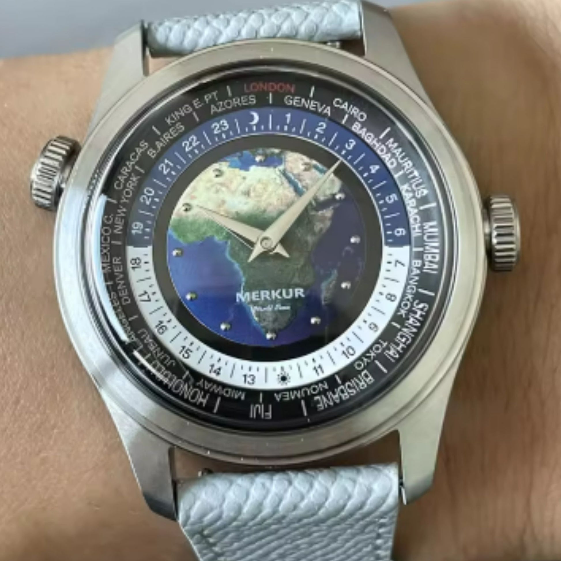 NEW MERKUR Dual Crown World casual manual mechanical watch steel watch Vintage Date Window