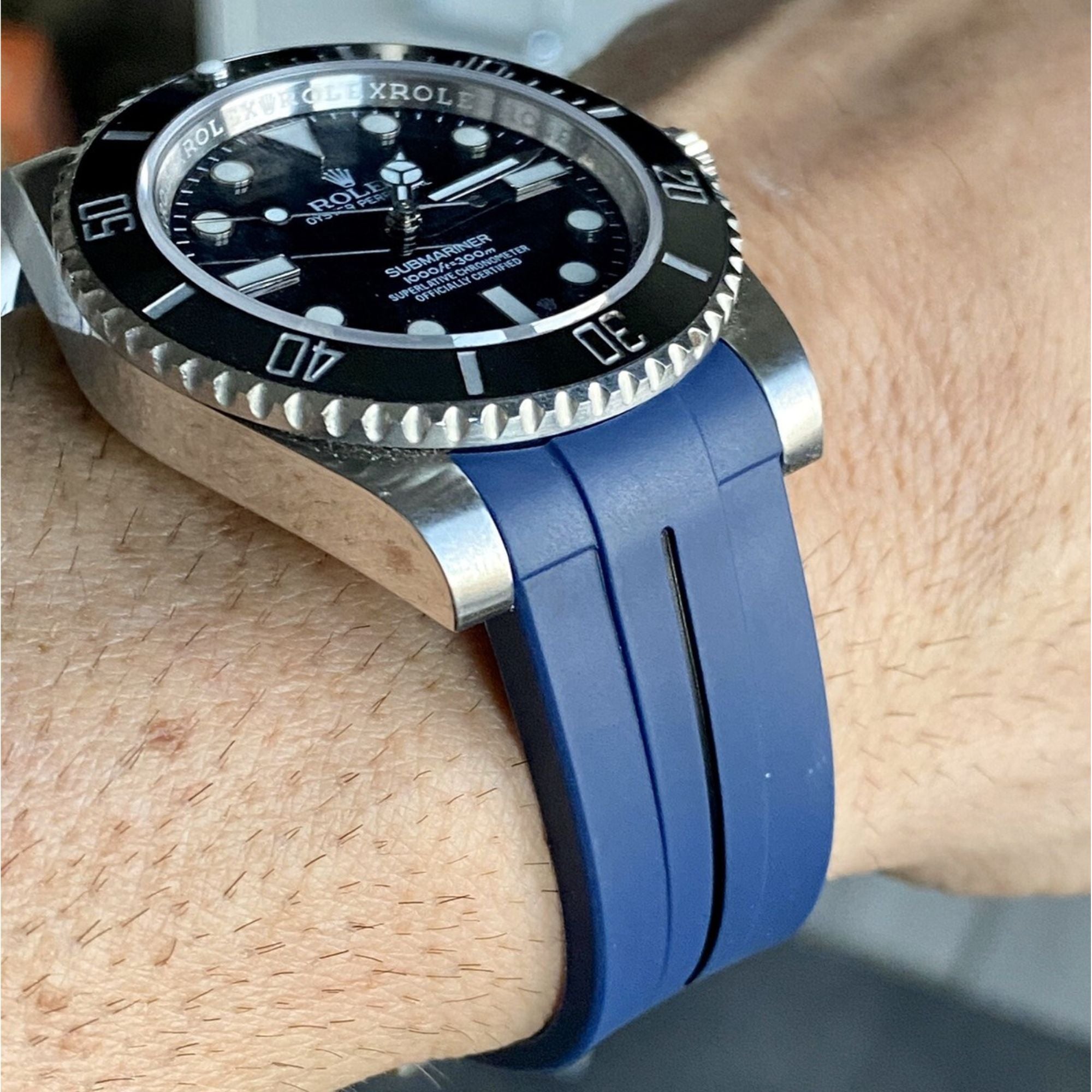 High End Curved FKM Rubber Watch Band with Oyster Style Deployment Clasp: 20 mm - Blue with Gold Dual tone