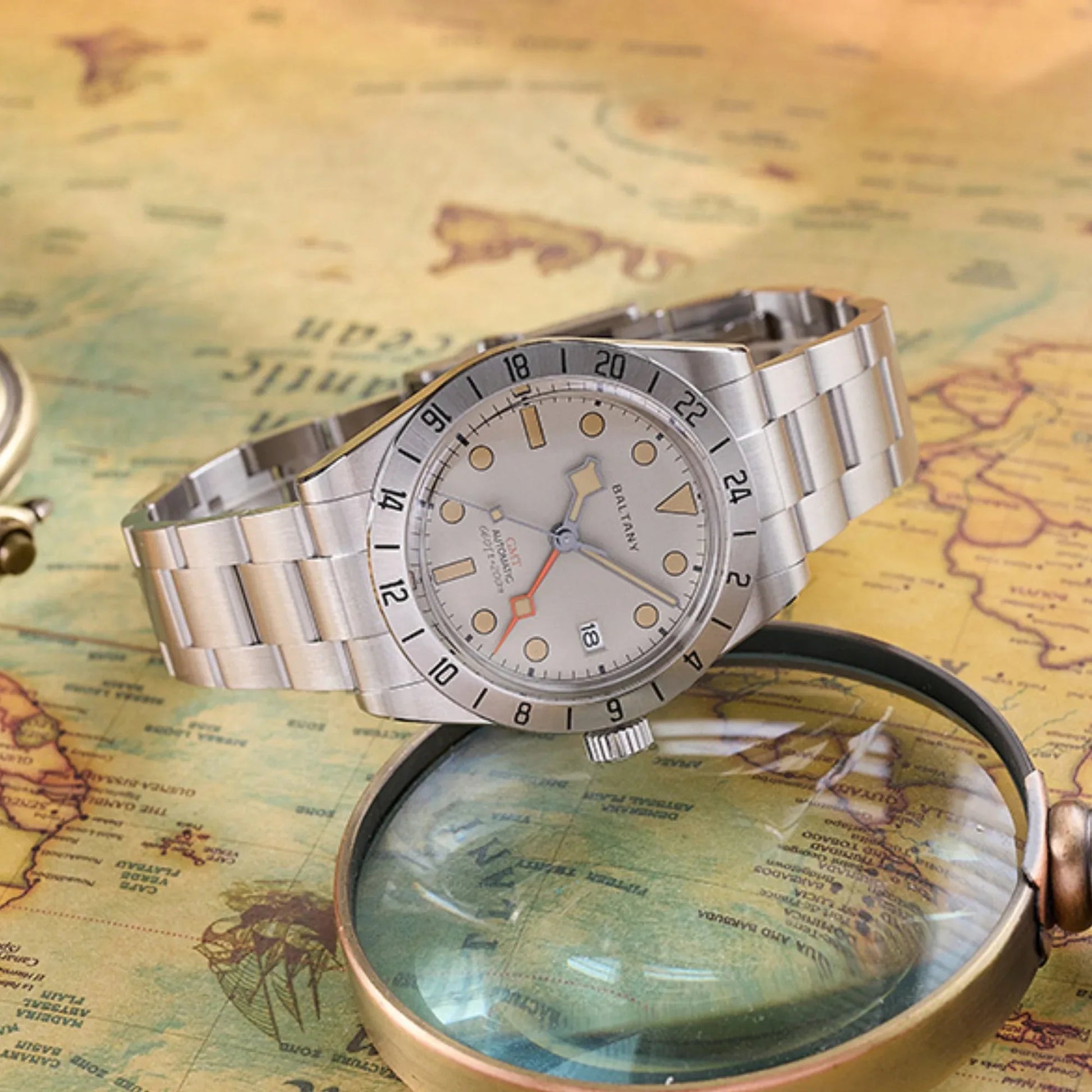 Baltany Affordable Retro NH34 GMT Automatic Watch S6073AB - DREAM WATCHES