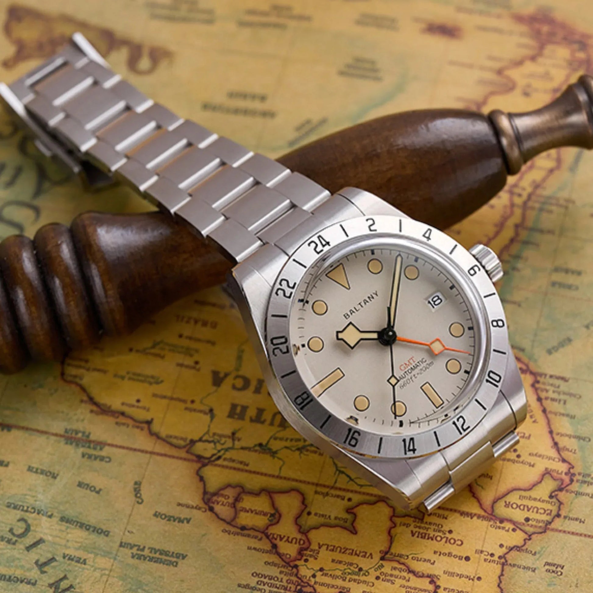 Baltany Affordable Retro NH34 GMT Automatic Watch S6073AB - DREAM WATCHES