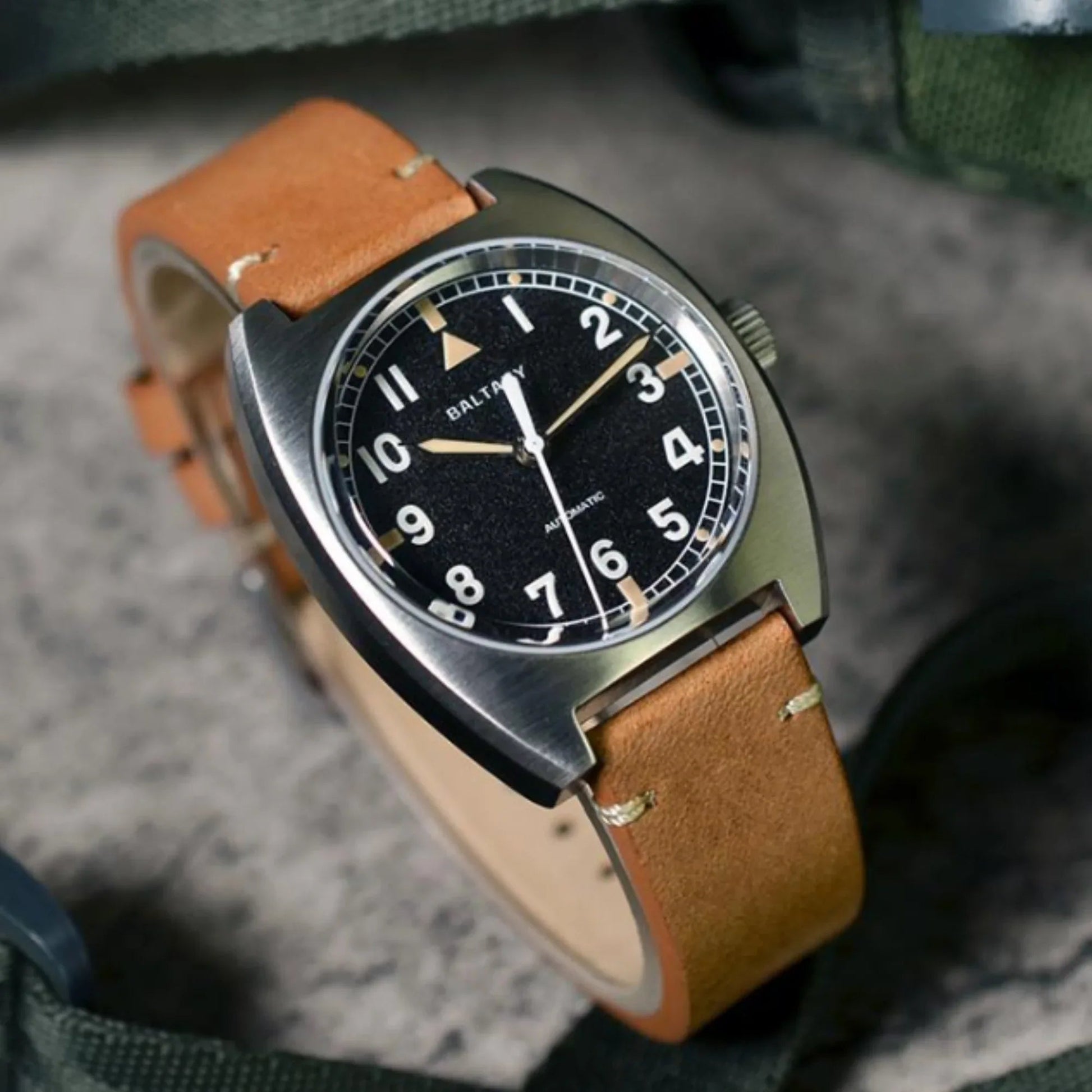 Baltany W10 Retro Military Pilot's Tonneau Watches S2001B - DREAM WATCHES