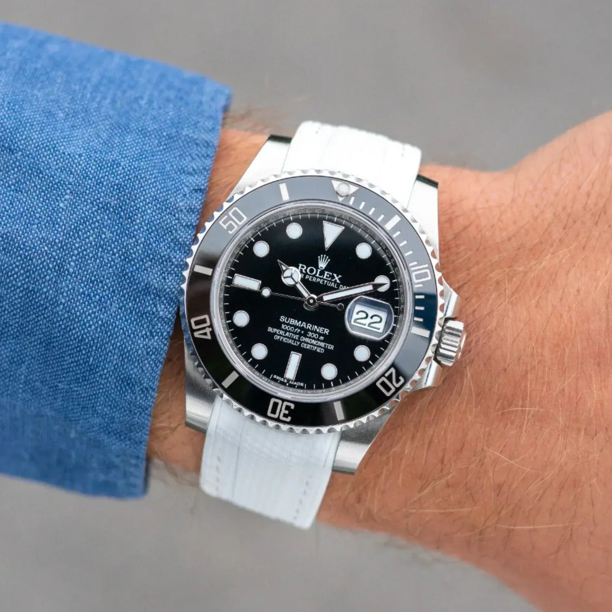 High End Curved FKM Rubber Watch Strap - Oyster Style Deployment Clasp 20mm - White with Golden Clasp - DREAM WATCHES