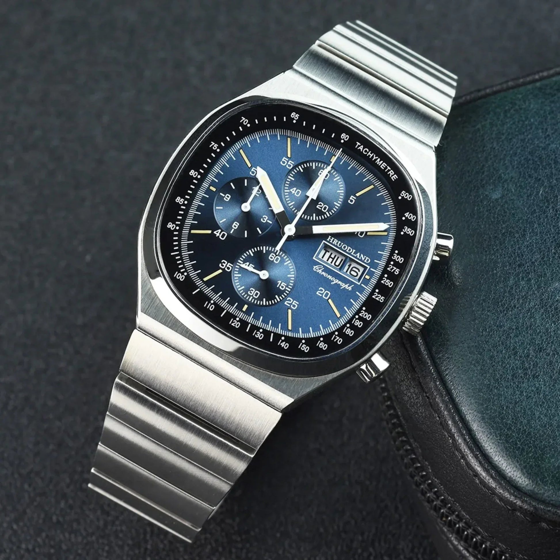 Hruodland Square Retro Chronograph - Sunbrust Blue - DREAM WATCHES