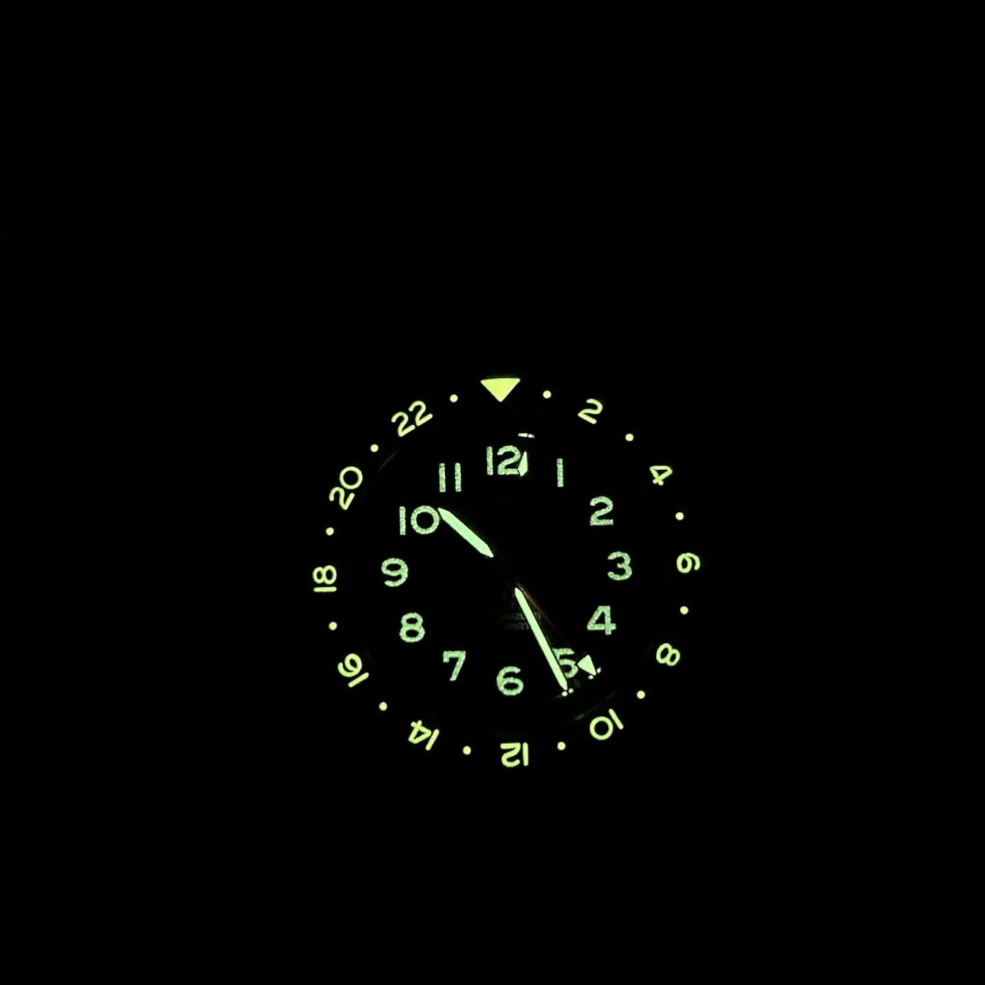 Pagani Design PD-1784 Men's Automatic Mechanical Watch NH34 Japanese Movement GMT Stainless Steel 200M Waterproof Business Watch 40mm - Green Dial - DREAM WATCHES