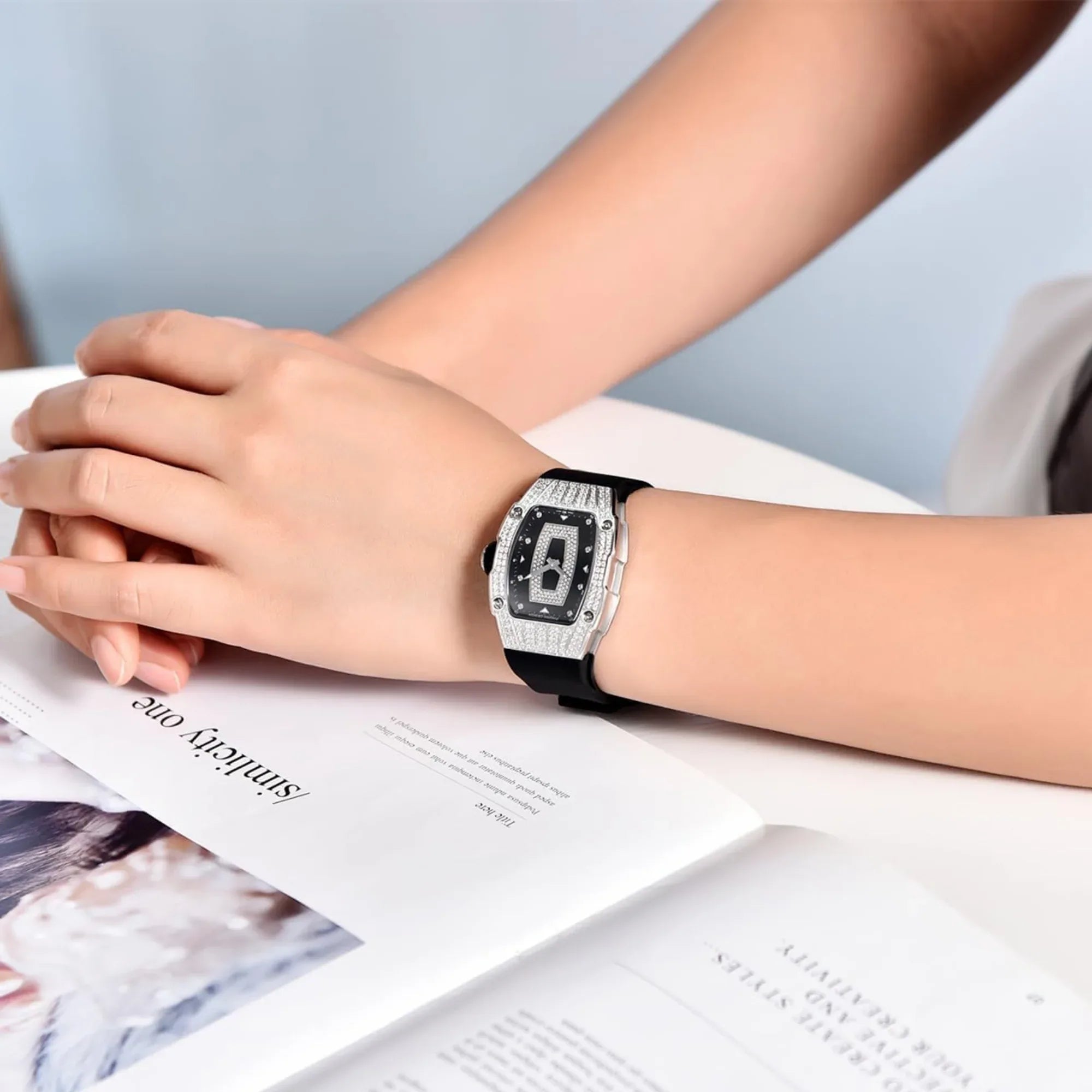 Pagani Design PD-YS013 Bergani Fashion Women's Diamond Inlaid Watch Waterproof Sports Waterproof Night Glow Trend Silicone Women's Watch - Silver Black - DREAM WATCHES